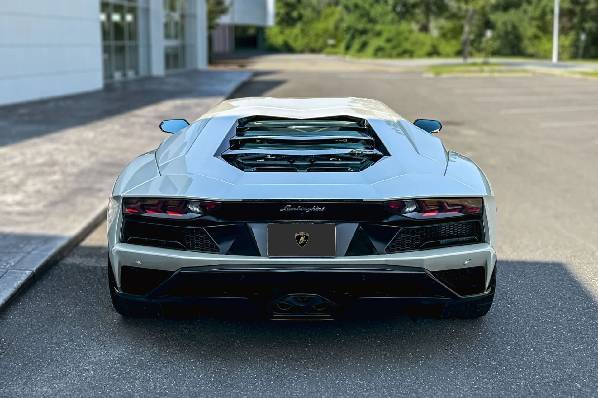 mph012_3676443937_Used_2017_Lamborghini_Aventador_S_S_1783080351_d1366b4748