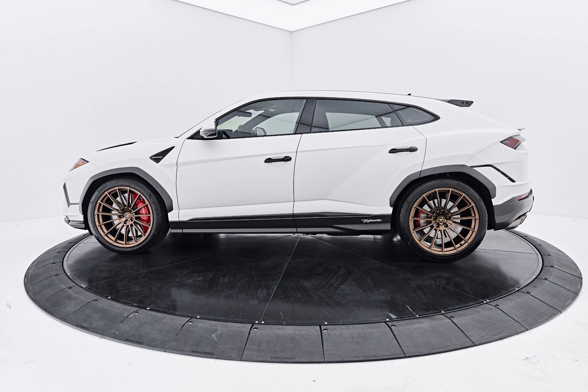 mph012_3679860350_Used_2023_Lamborghini_Urus_Performante_1790207566_fe500c13cf