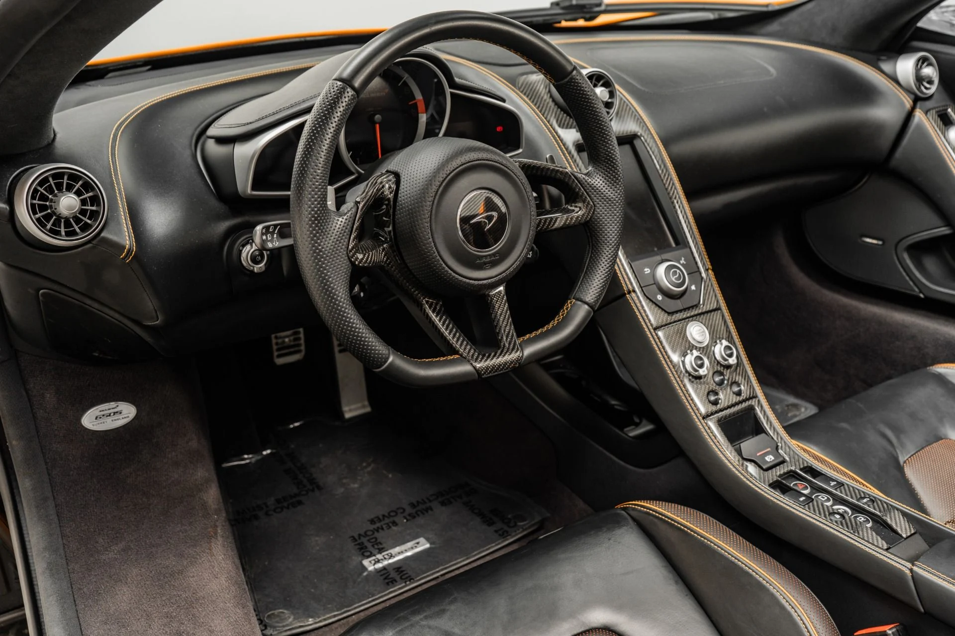 mph012_3691547217_Used_2015_Mc_Laren_650_S_Spider_Interior_and_Exterior_Carbon_Packs_Suspension_Lifter_1778269559_947c45c3d6