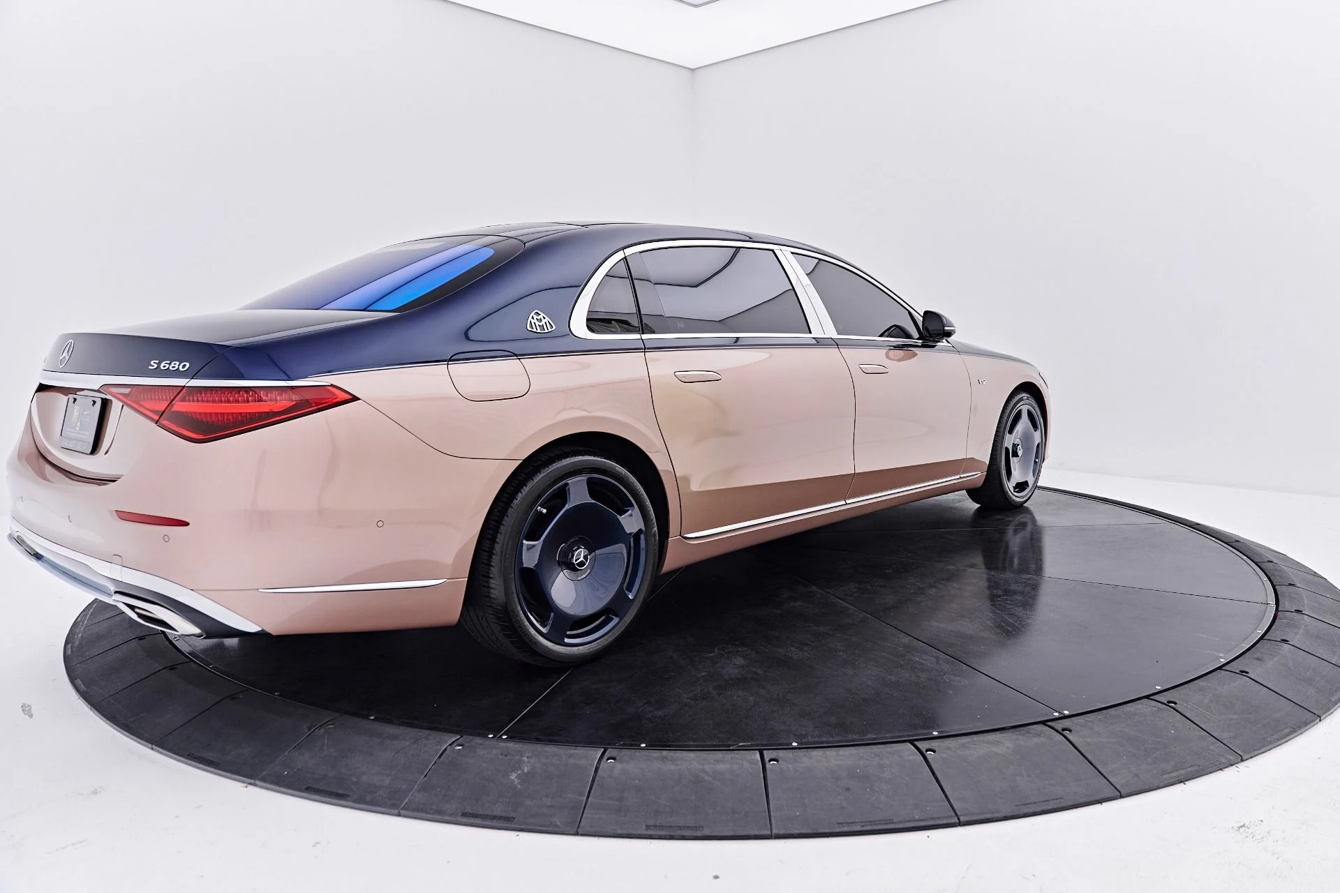 mph012_3694494945_Used_2023_Mercedes_Benz_S_Class_Maybach_S_680_1790209047_448a0a4336
