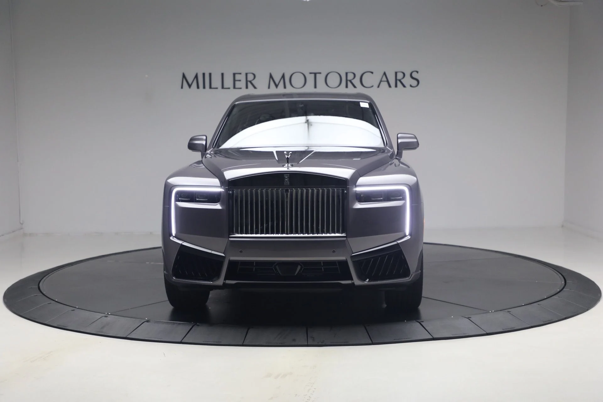mph012_3694819937_New_2027_Rolls_Royce_Black_Badge_Cullinan_66389446df