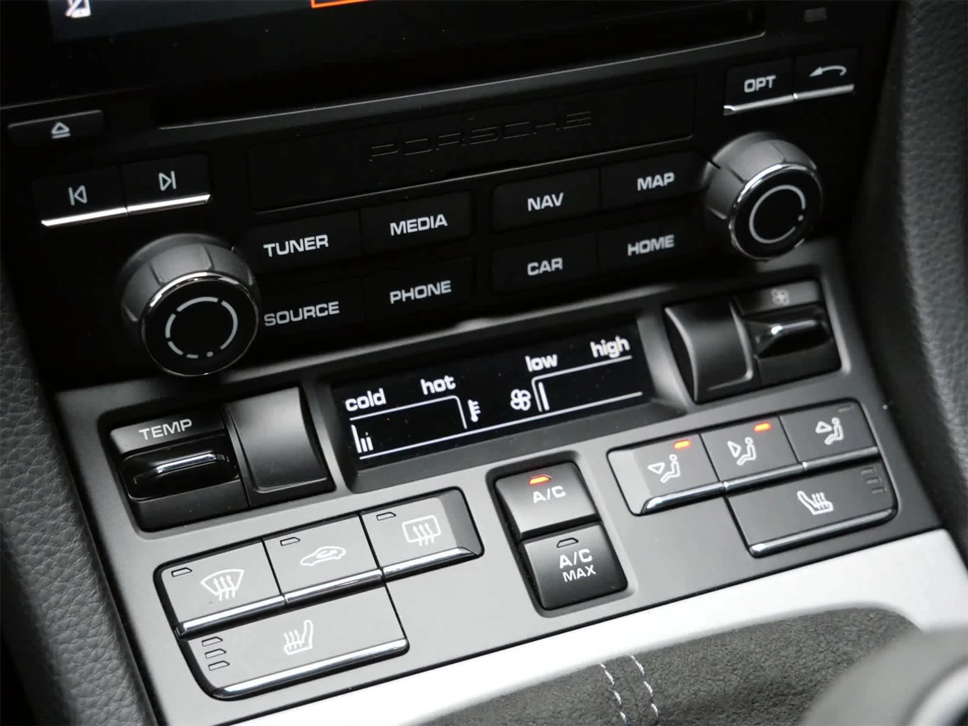 mph012_370069798_52ad2c00c4cd5bb45e8c3b897bf7b15c_76b0a9c7a0