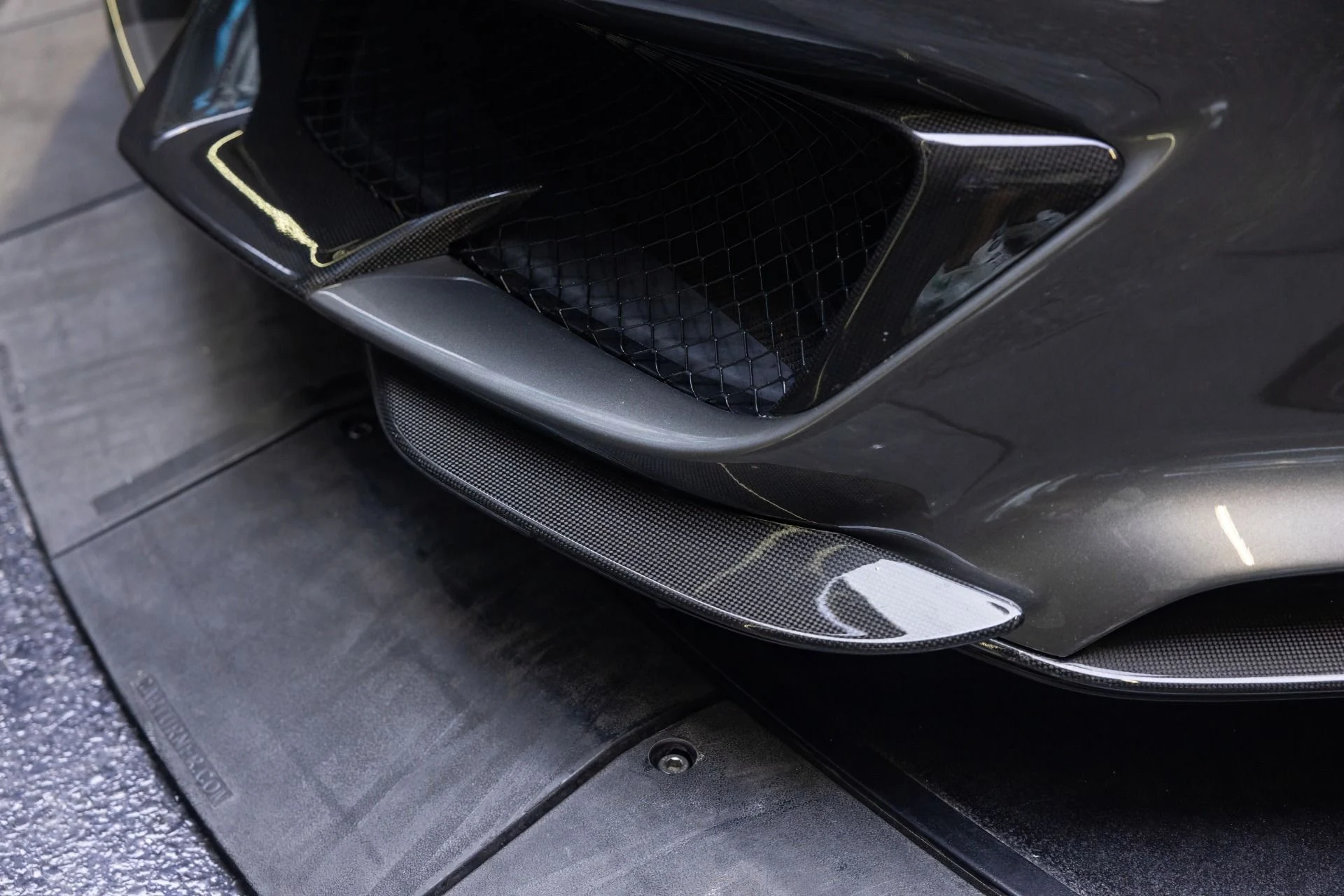 mph012_3702204756_Used_2019_Ferrari_488_Pista_1791487846_028221b042