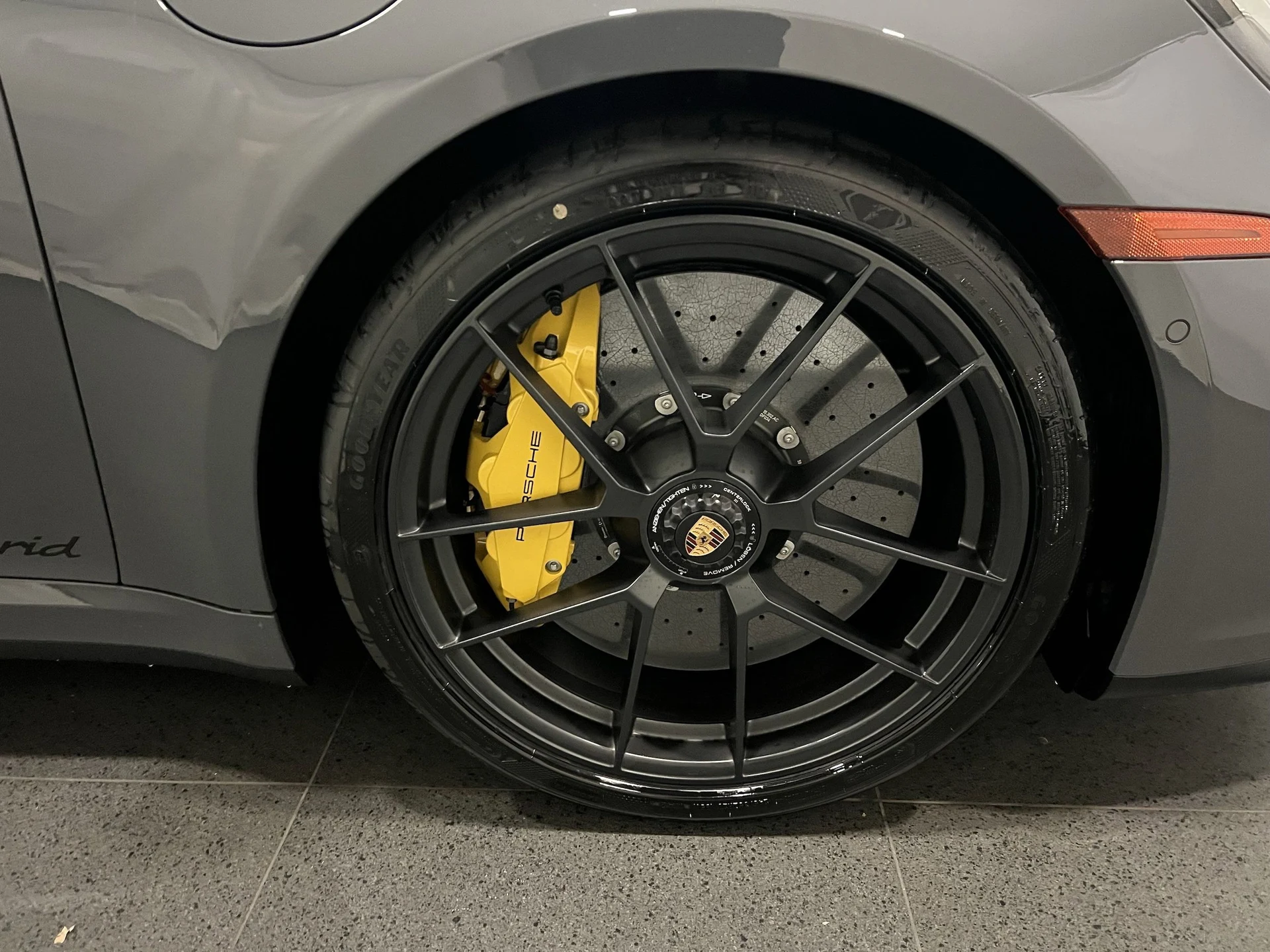 mph012_3702243963_245587c0ba4f514747da91ef1e74136ex_d9785dada5