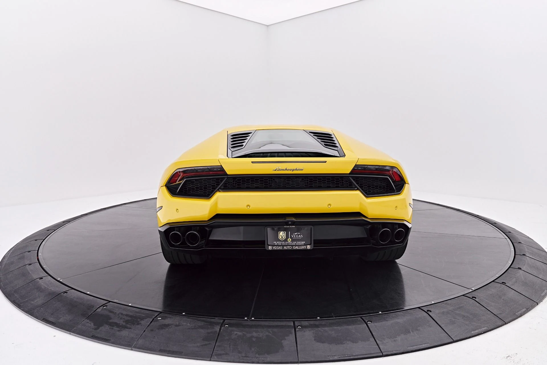 mph012_3711413609_Used_2017_Lamborghini_Huracan_1786046231_e752ea74fd