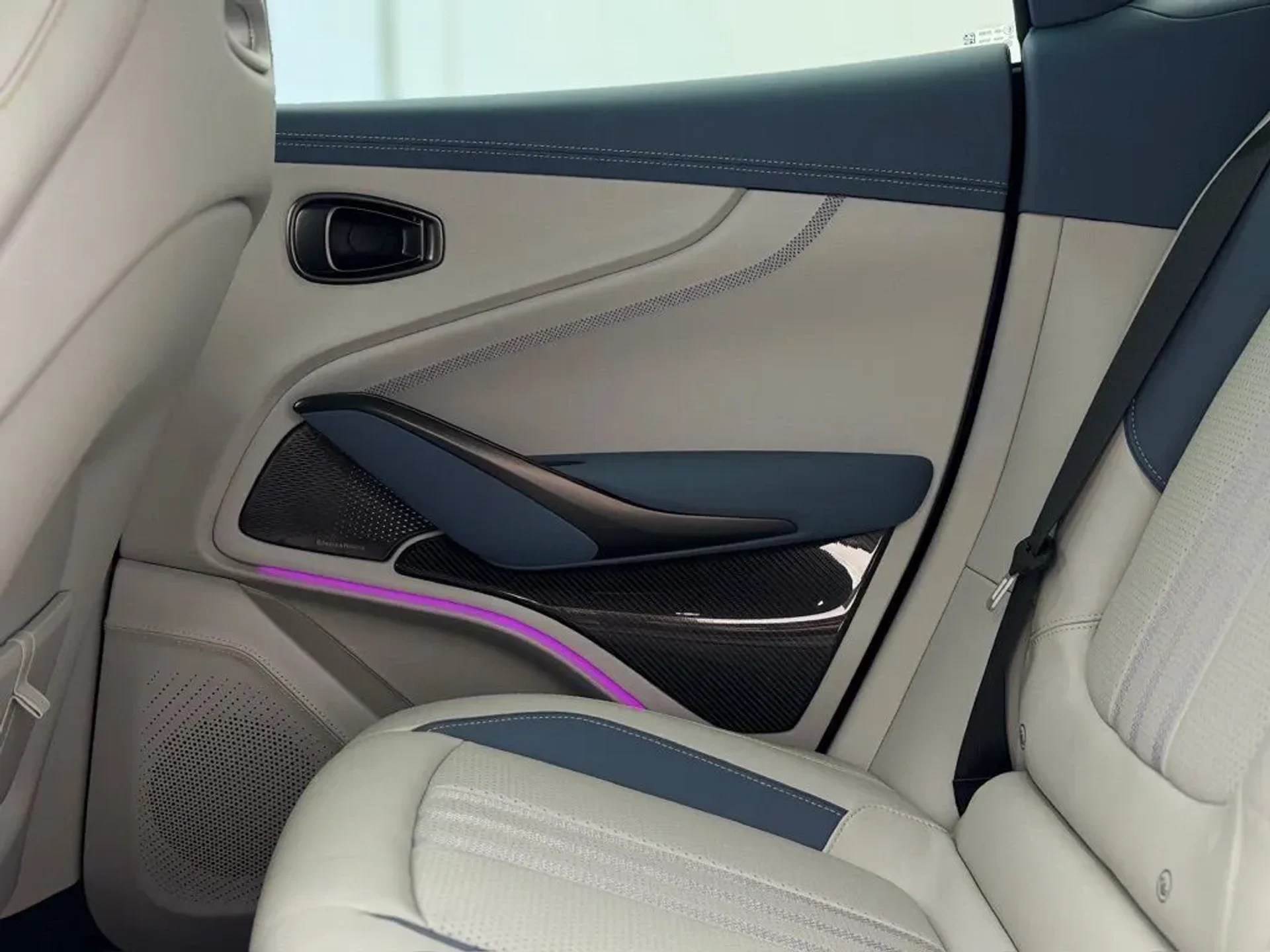 mph012_371205736_rtc9et6n3ber4zxey0zrhhcycswb_aeac6ea26b