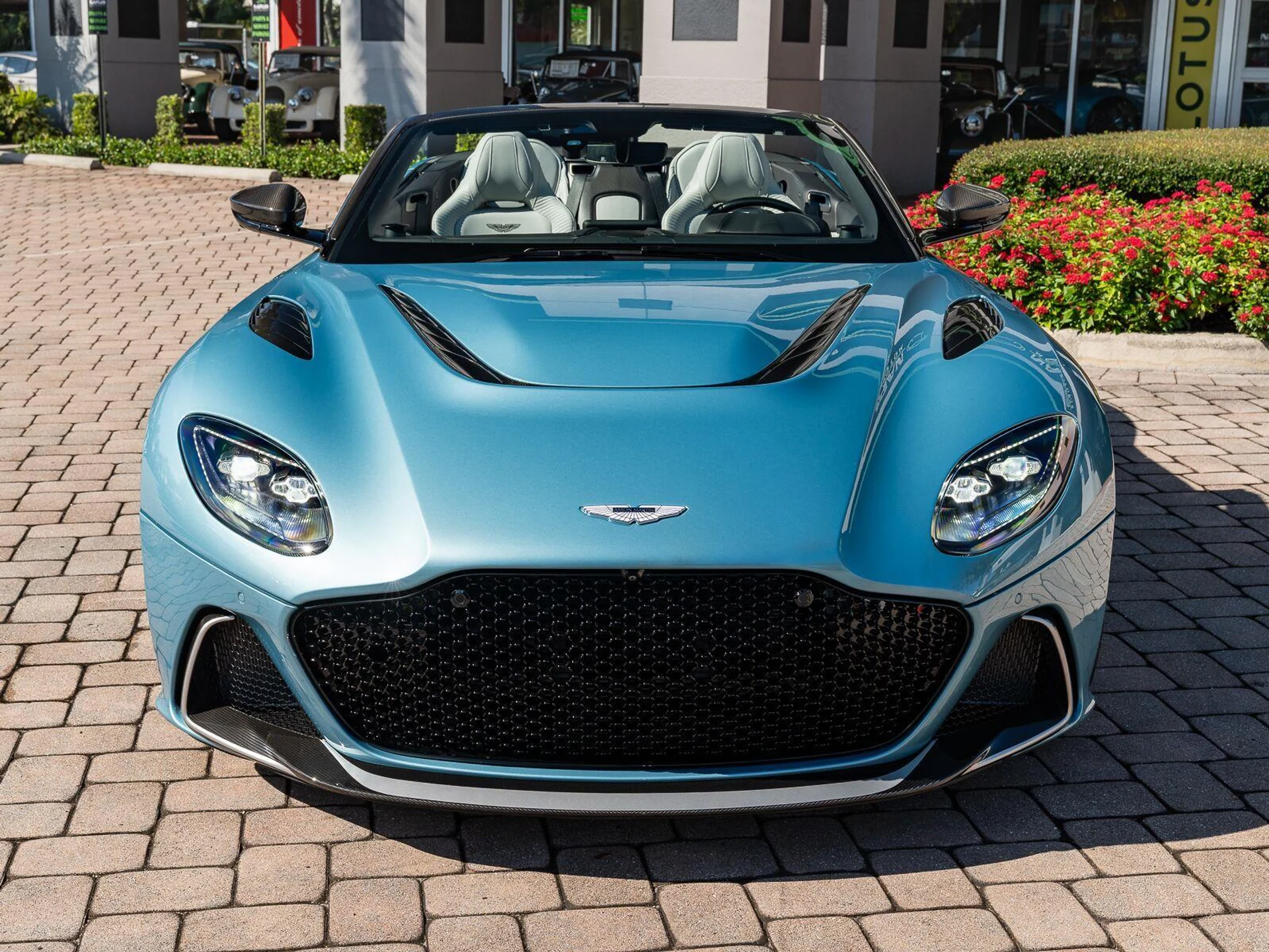 mph012_3714087553_Used_2023_Aston_Martin_DBS_770_Ultimate_1792180991_598b313724