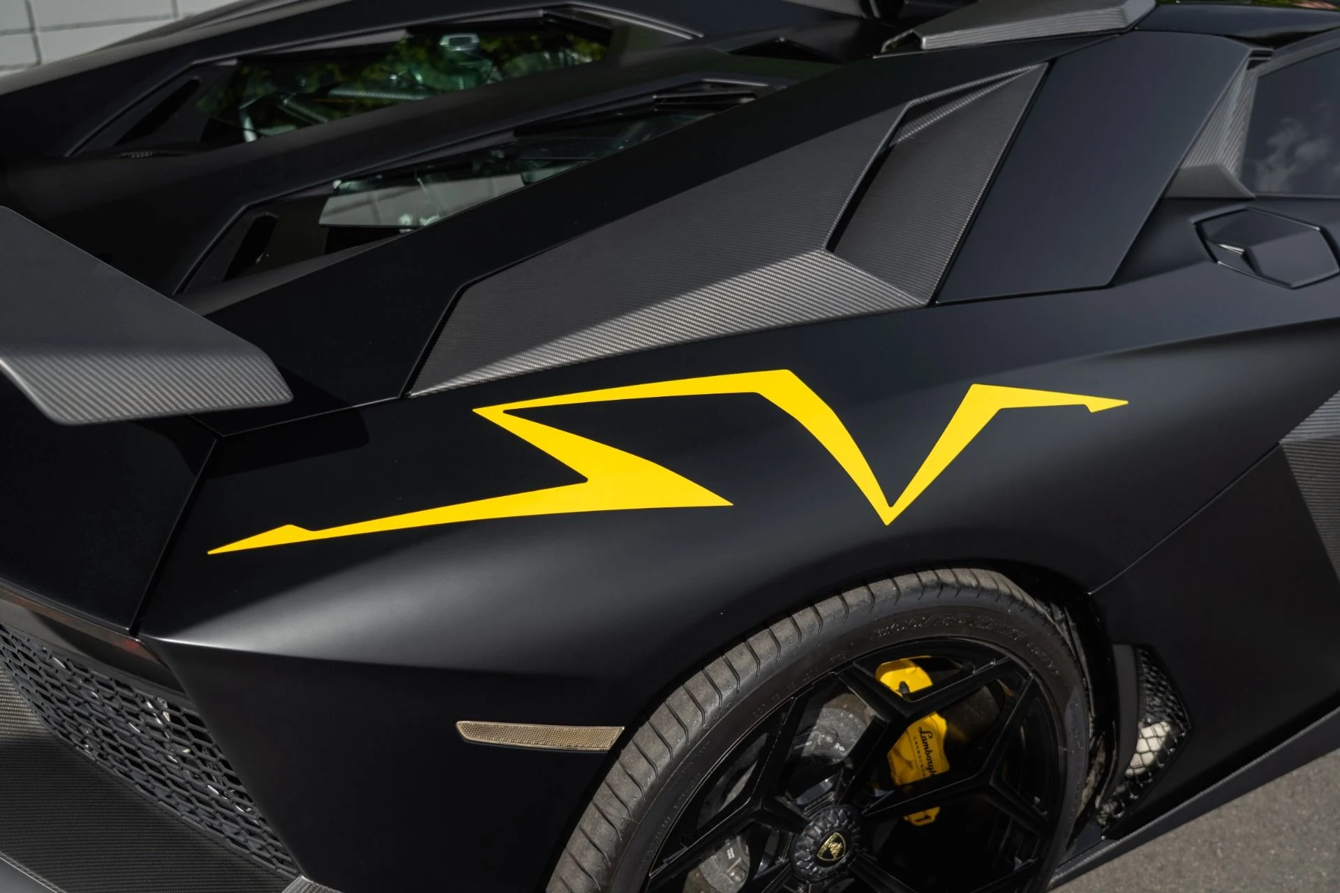 mph012_3717388749_Used_2016_Lamborghini_Aventador_LP_750_4_SV_1759528221_e3187a07a5