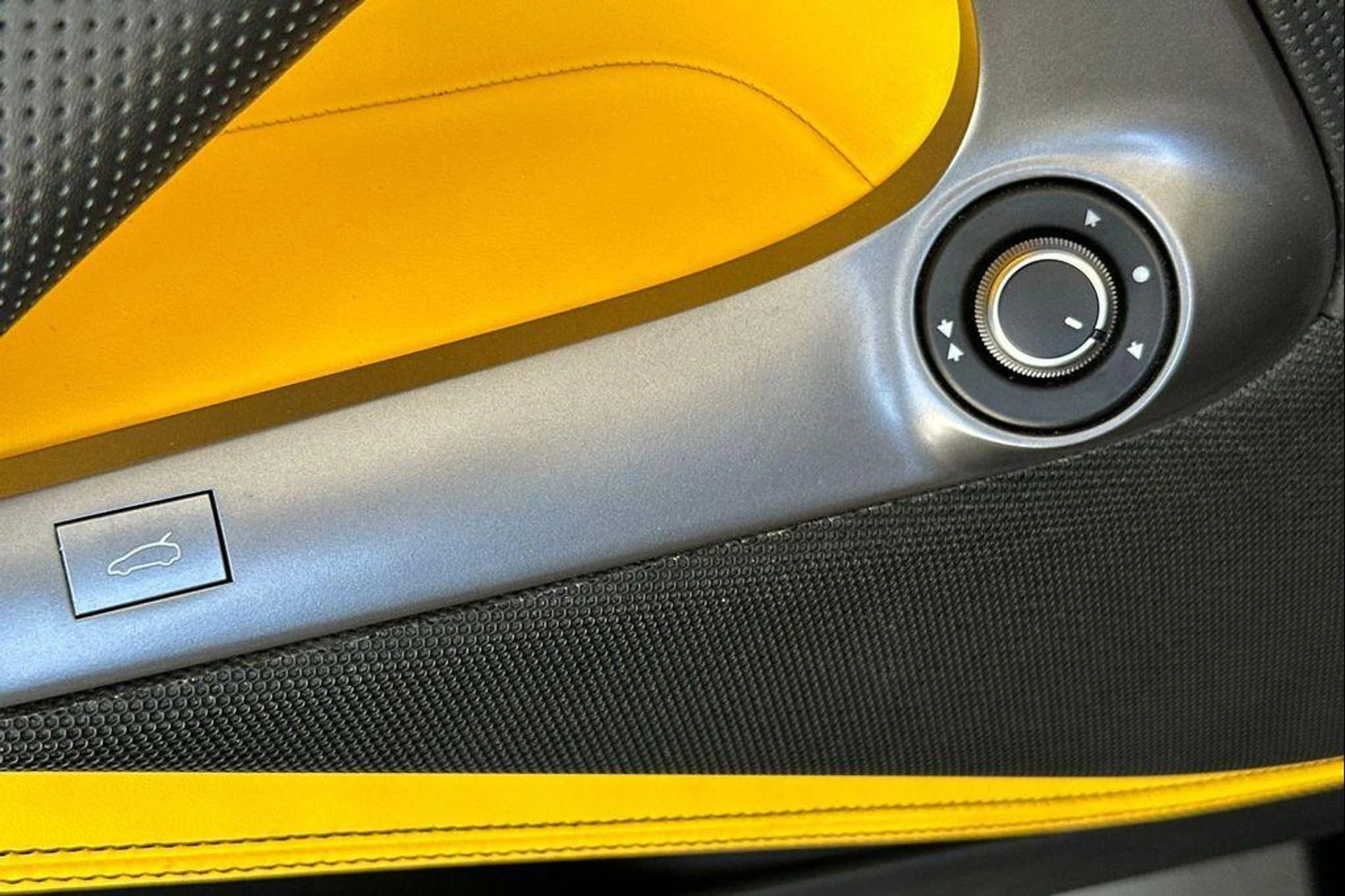 mph012_3724034489_19_Xldv_Rm4r_Nl_lr_DA_6y_QV_Jt0_BSE_ccb8c6ddb7