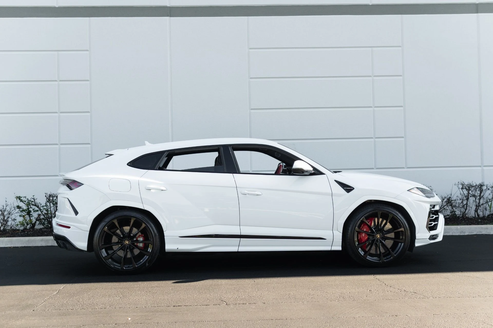 mph012_3749451957_Used_2021_Lamborghini_Urus_1767069879_c98ff262d8