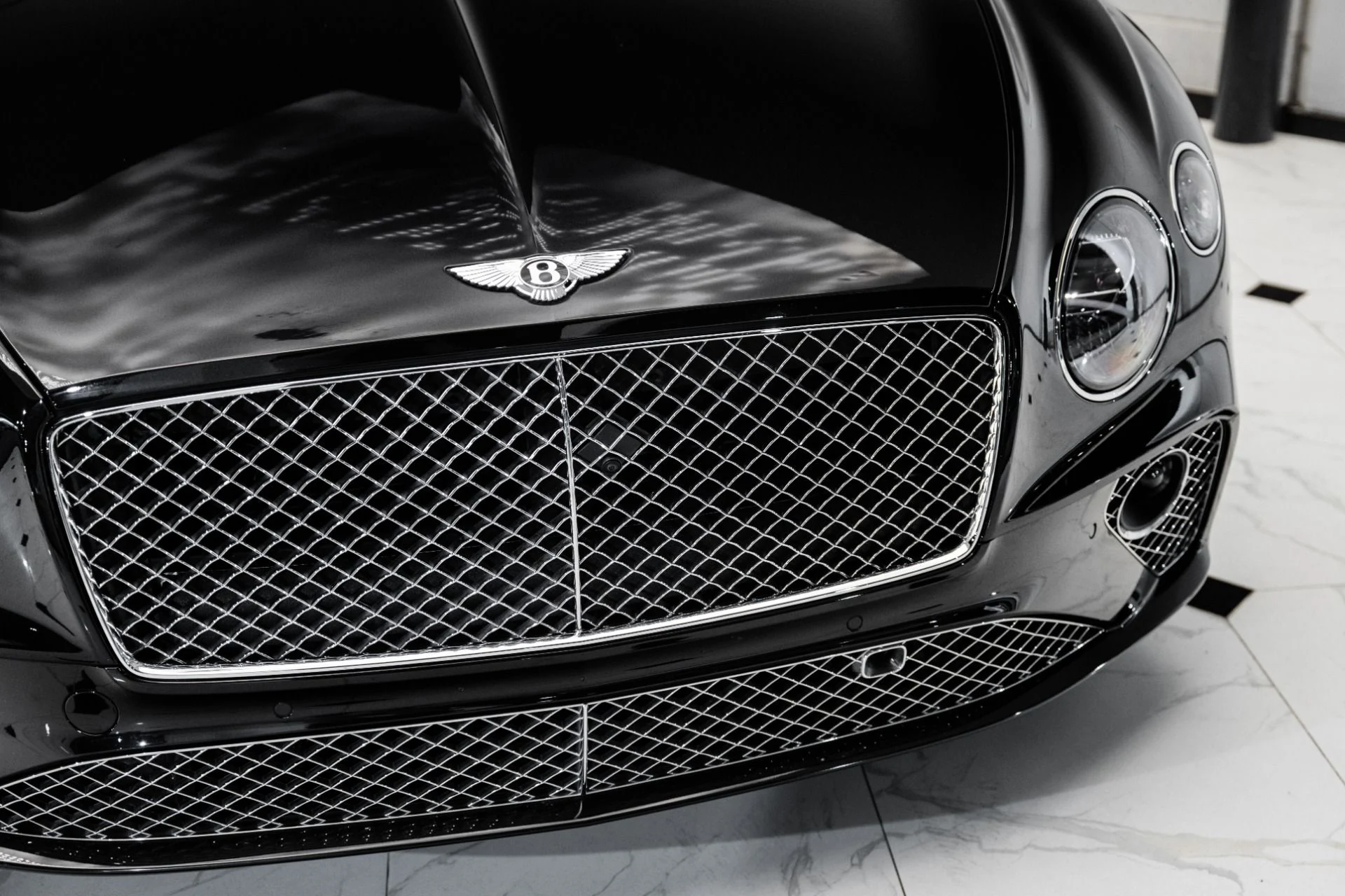 mph012_3749939780_Used_2022_Bentley_Continental_GTC_V8_1758548311_81e01e179c