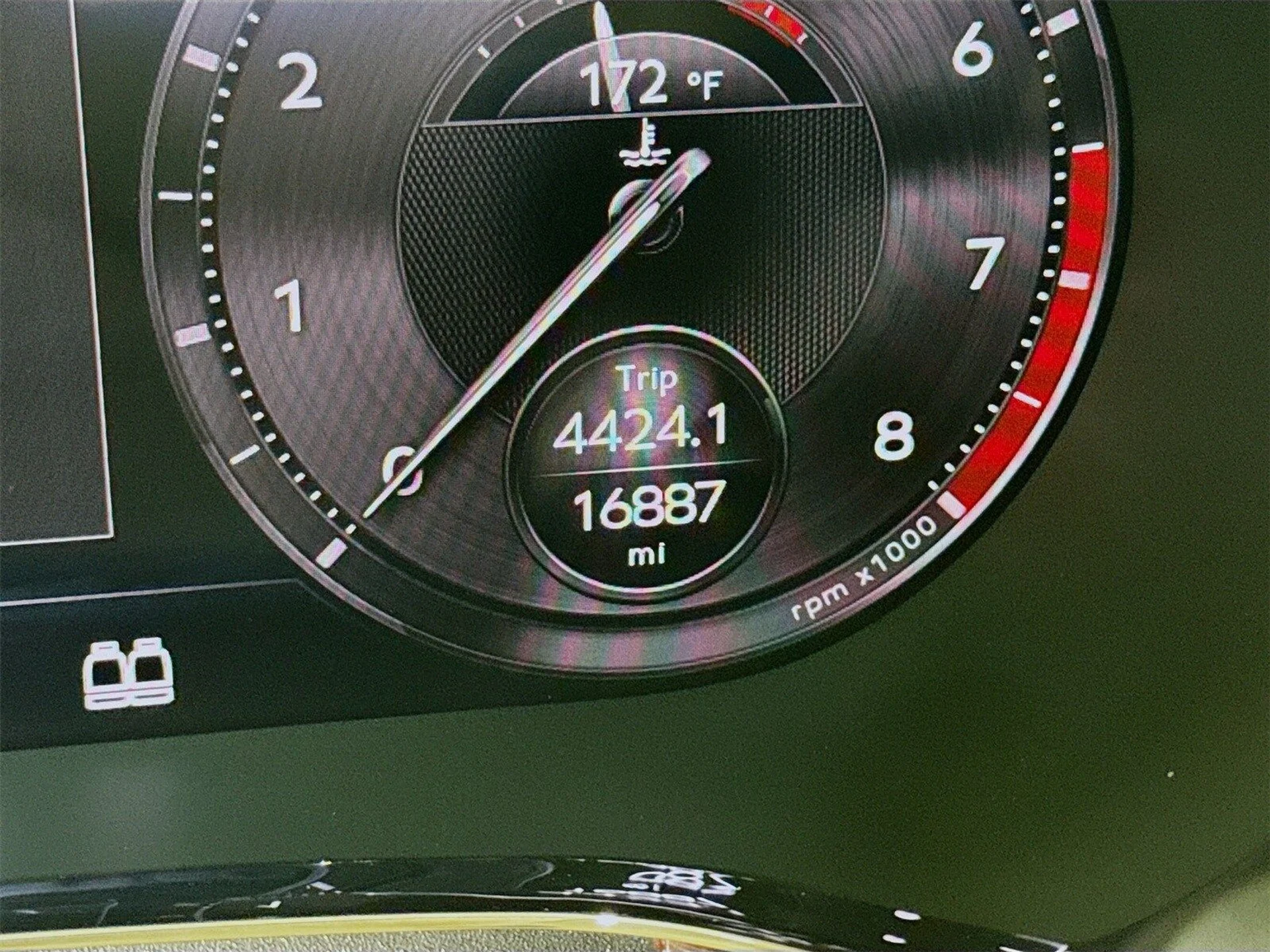 mph012_375519569_b864c36a29ac3c4195705b48ac3e7125x_650135e0f0