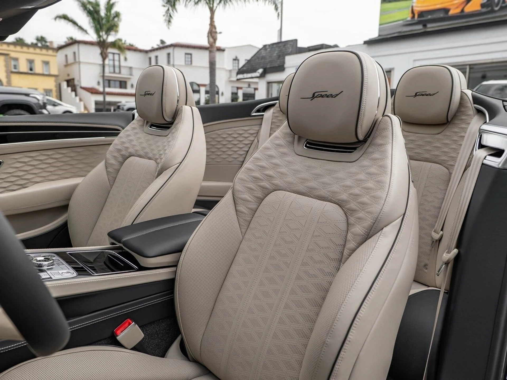 mph012_3759840017_03169861c147bea31d7ec71b8a899277x_8f79bd3716