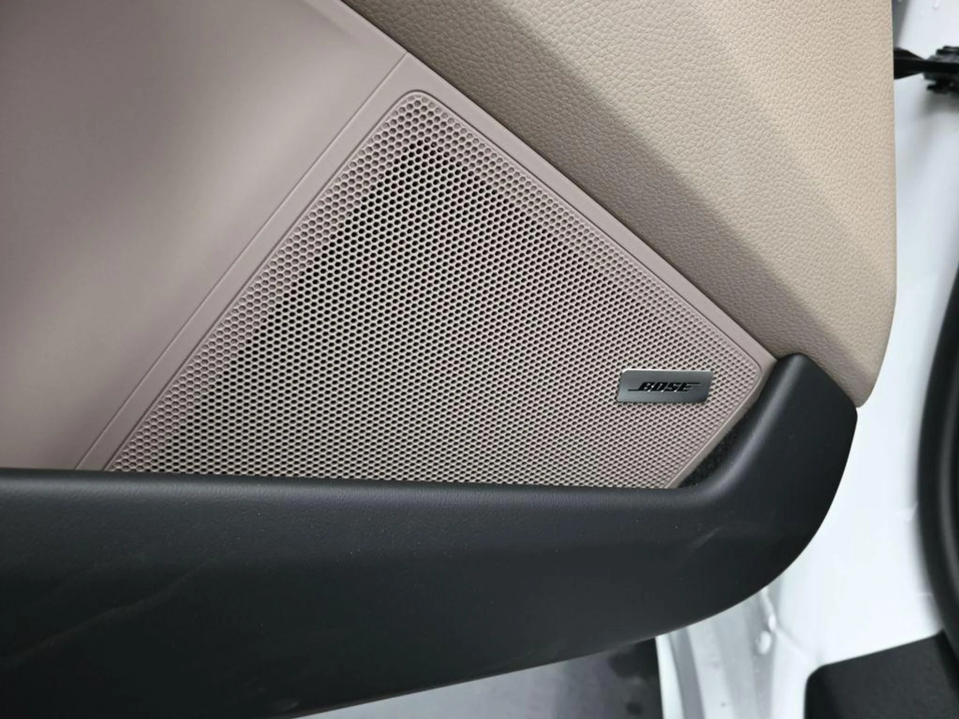 mph012_3760077481_j_MKJEO_8k_VR_Iv_Pc_Yj7_Bi17_V1_A_Db_M_0377af22e2