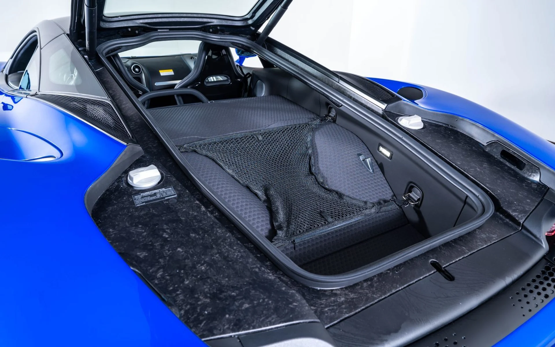 mph012_3768895001_d007ee47a7a95be6b76021f0284207bdx_cf2abfcec8