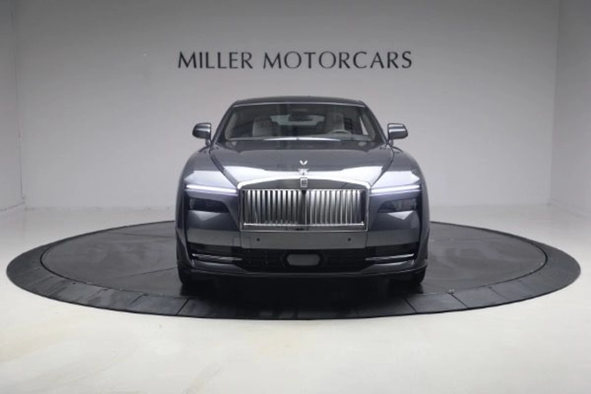 mph012_3772012055_Used_2024_Rolls_Royce_Spectre_8e80a74cd8