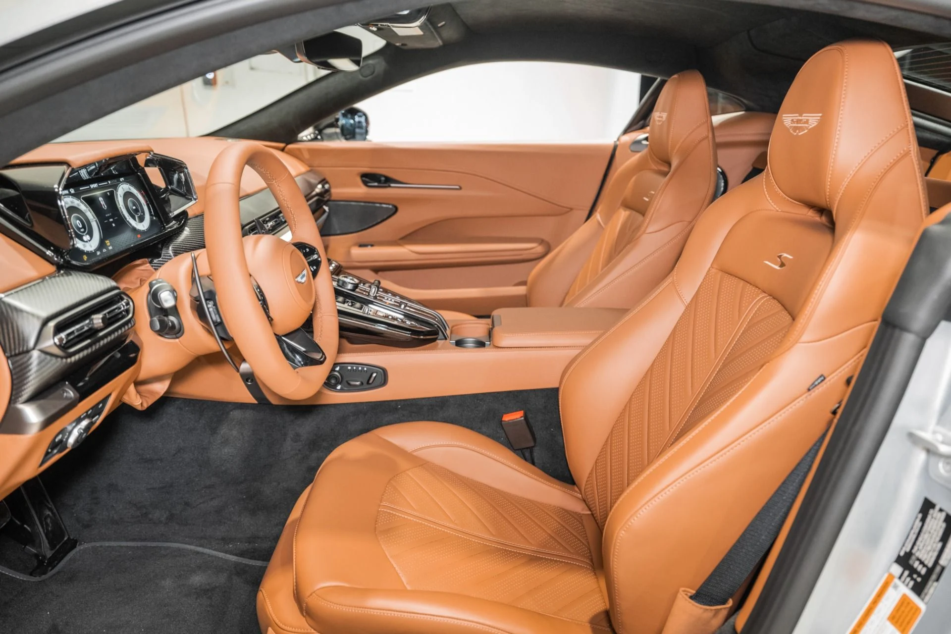 mph012_3780854216_New_2026_Aston_Martin_Vantage_S_Coupe_1767380172_7d9a4af80d