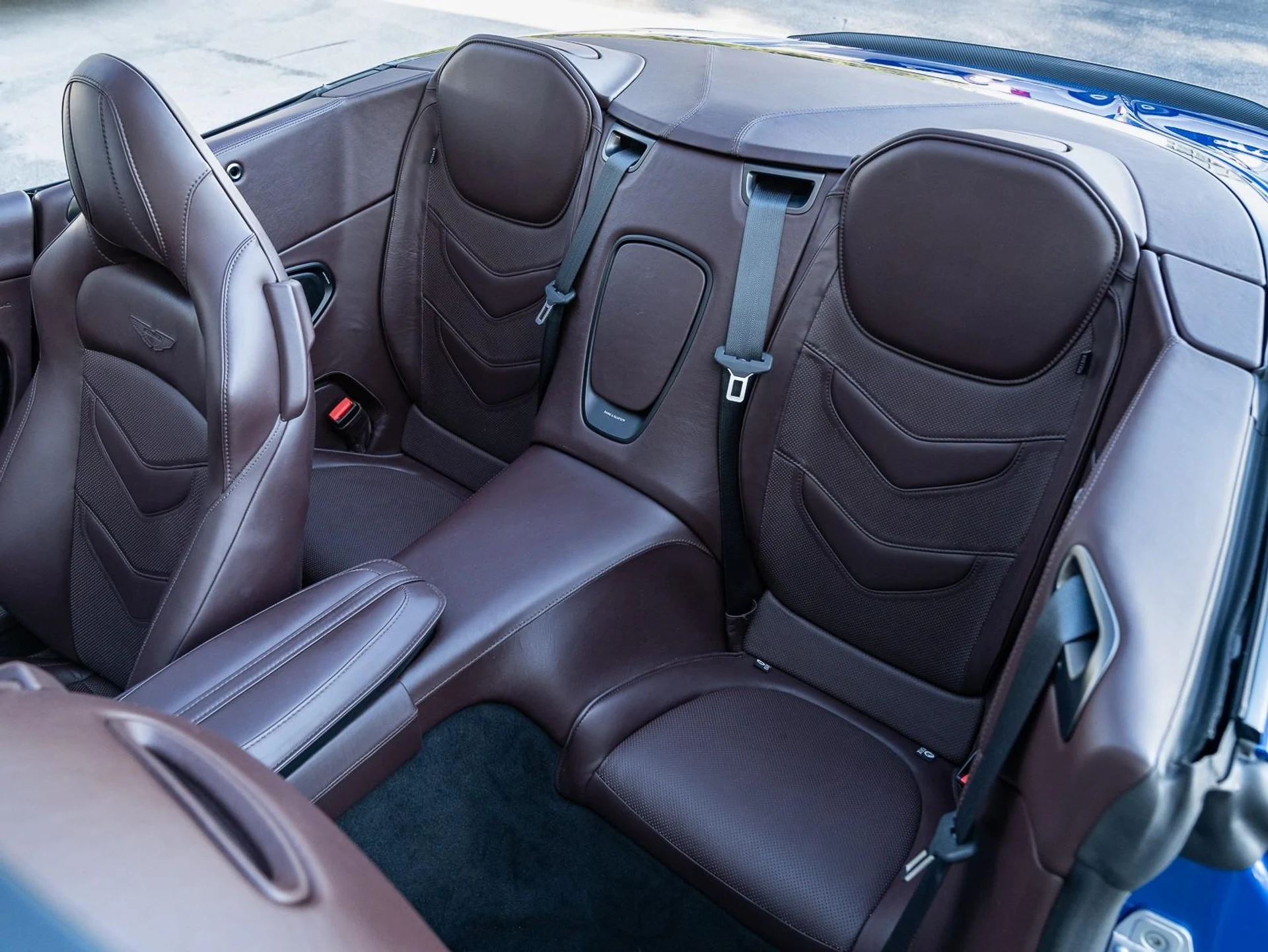 mph012_3785687571_Used_2020_Aston_Martin_DBS_Superleggera_1761685606_b569fa48b1