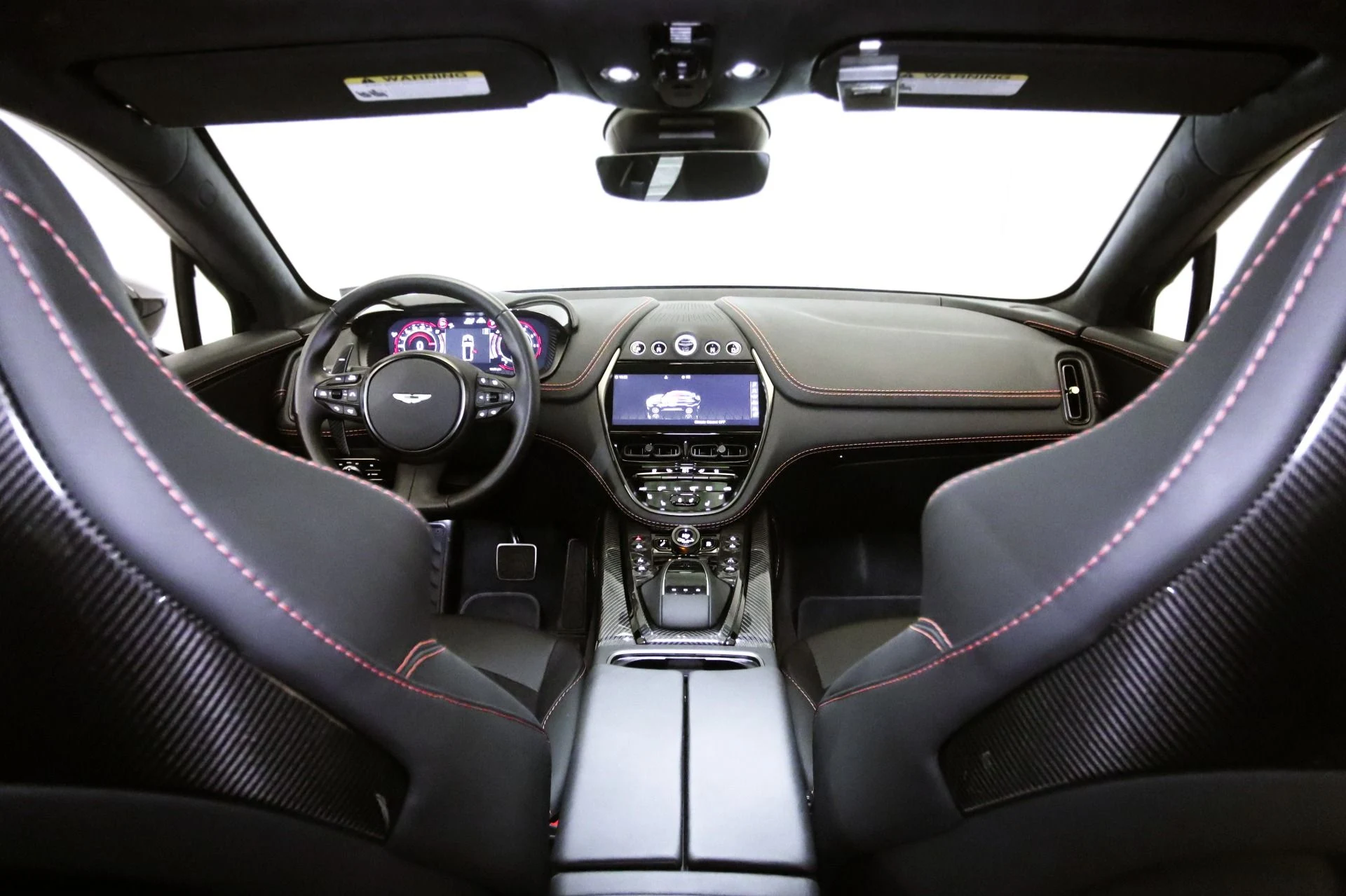 mph012_3785992512_Used_2023_Aston_Martin_DBX_707_1744811574_ebccbb34c6