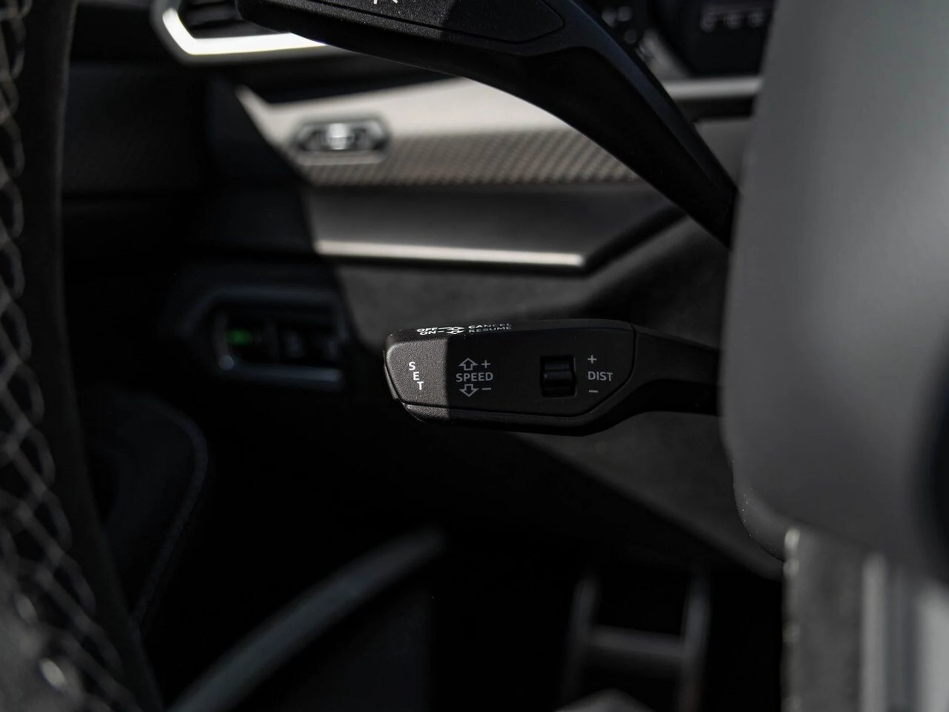 mph012_378615418_cba0be54113add242b1dbb56334fb74dx_324703160c