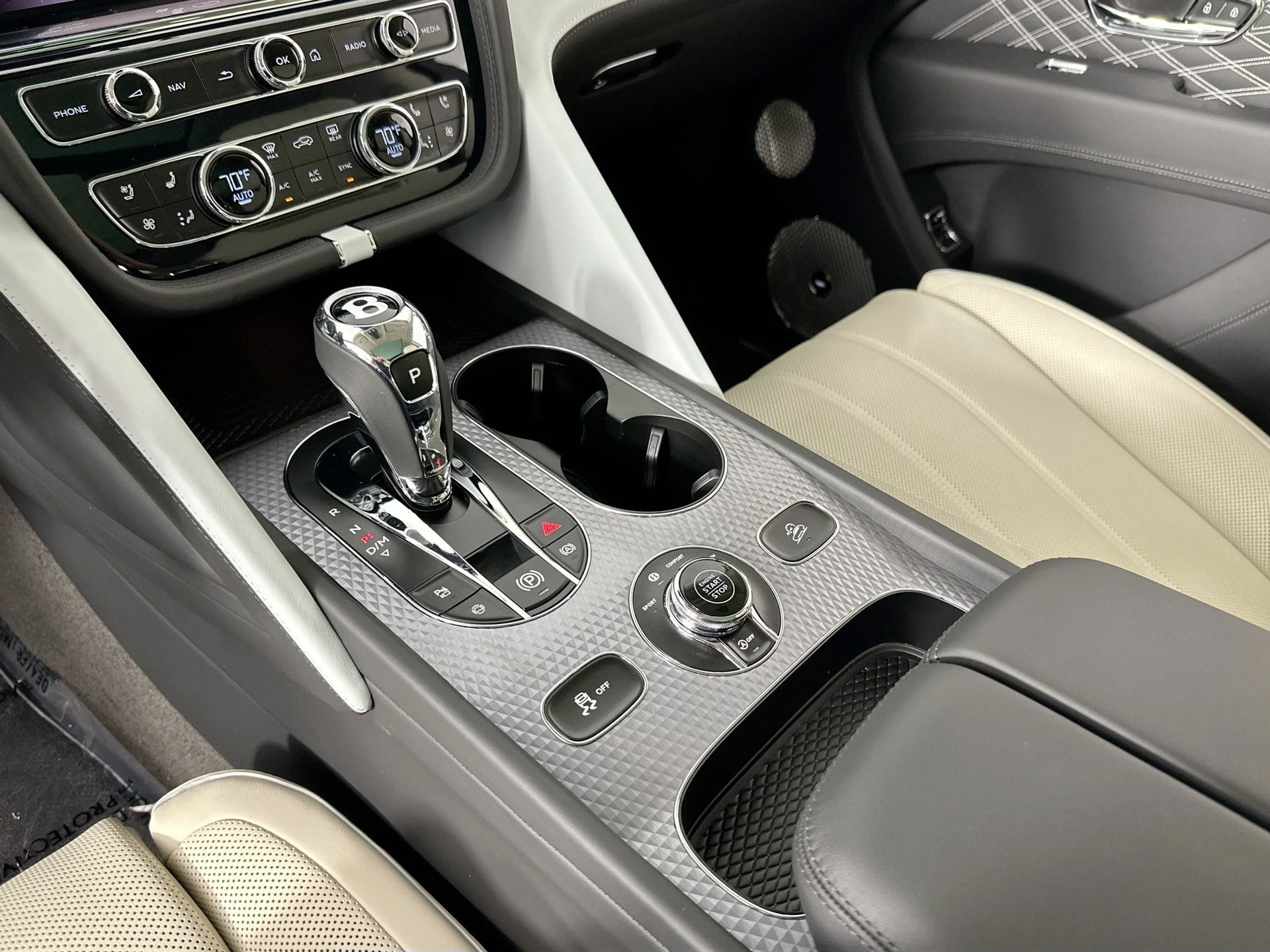 mph012_3805792199_13_2f61581f09