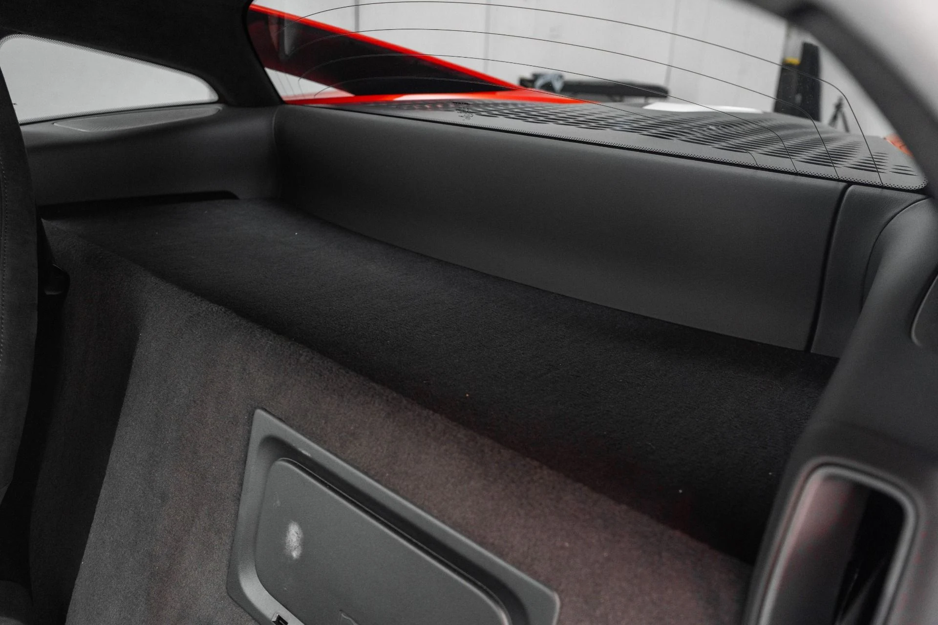 mph012_380682557_Used_2023_Mc_Laren_Artura_1776720218_bca4c46726