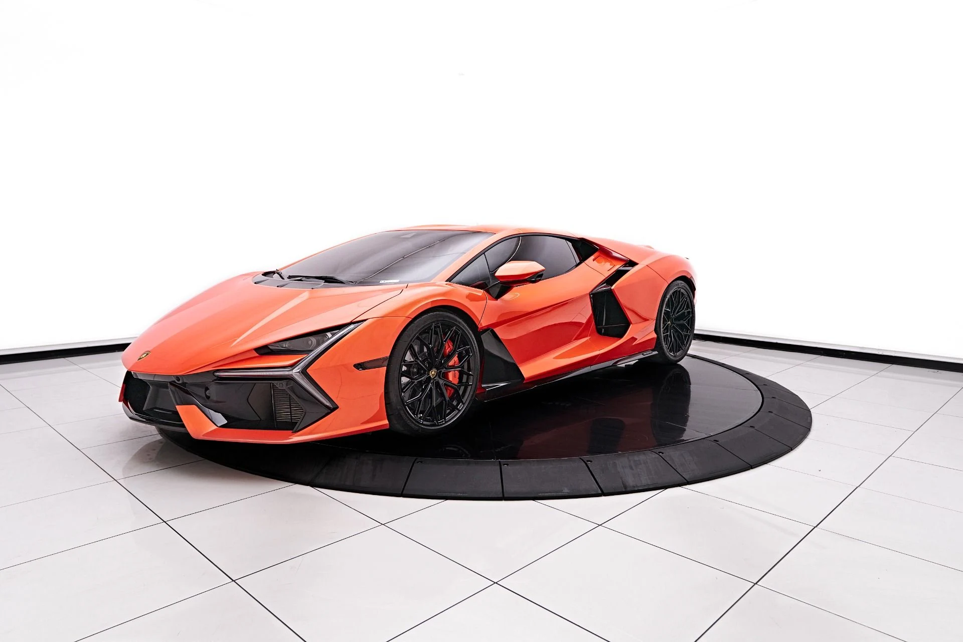 mph012_3816115974_Used_2024_Lamborghini_Revuelto_Base_1755224841_b7a619cca1