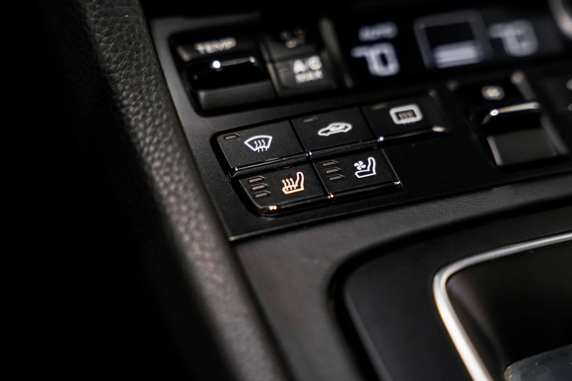 mph012_3818727068_aeb98e7e08af29a947ab4261e89d783ex_3a751ad08e