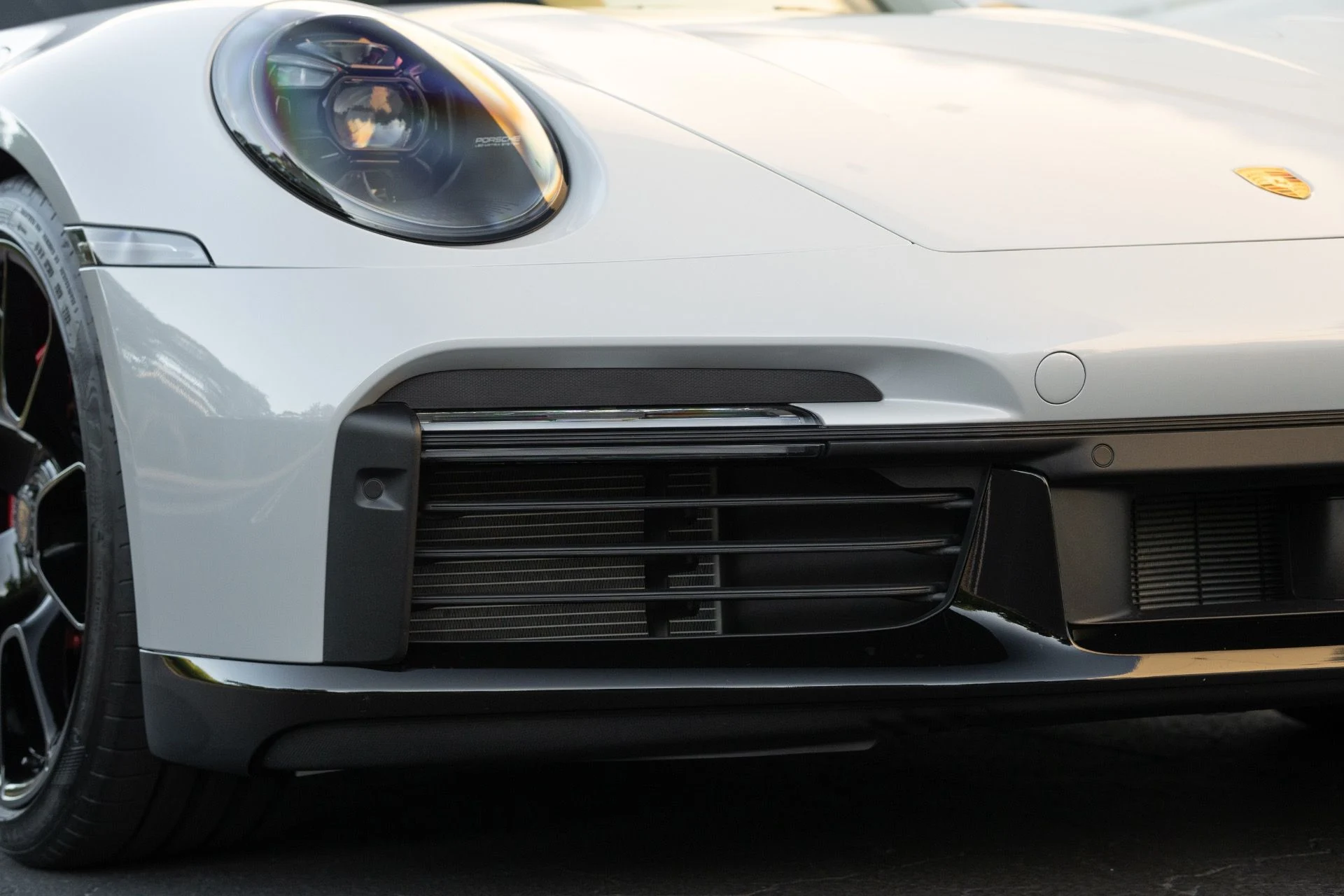 mph012_3829317325_Used_2024_Porsche_911_Turbo_1762281596_d7e1b0bbf9