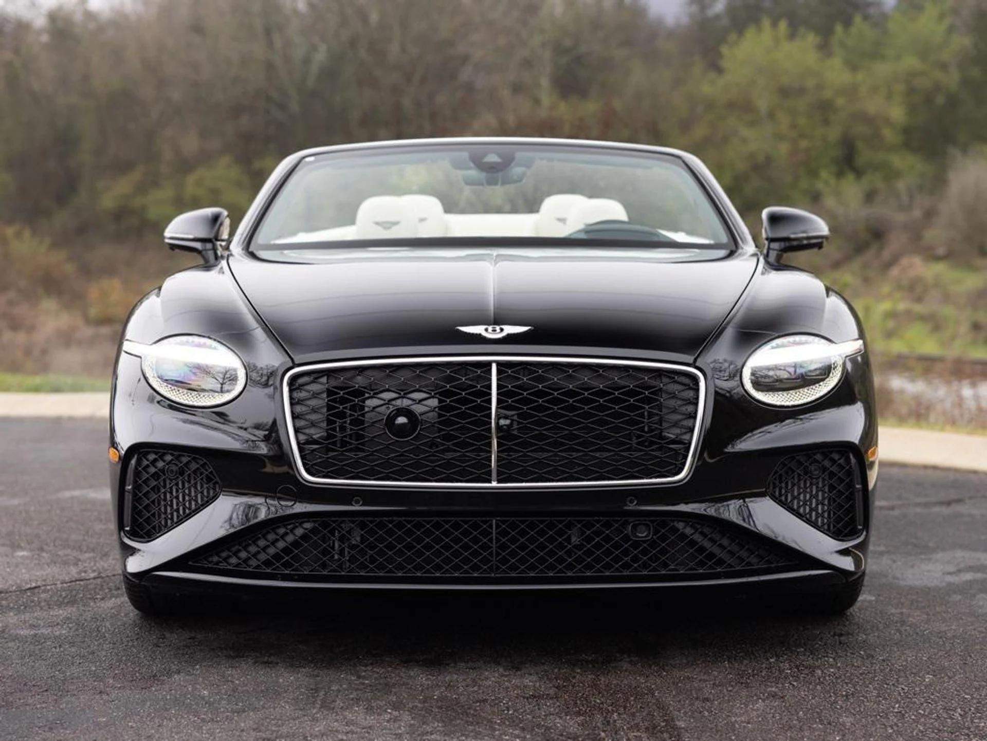 mph012_3829760130_475050229_693468ecba74455d75d3eaac_15b207ae75