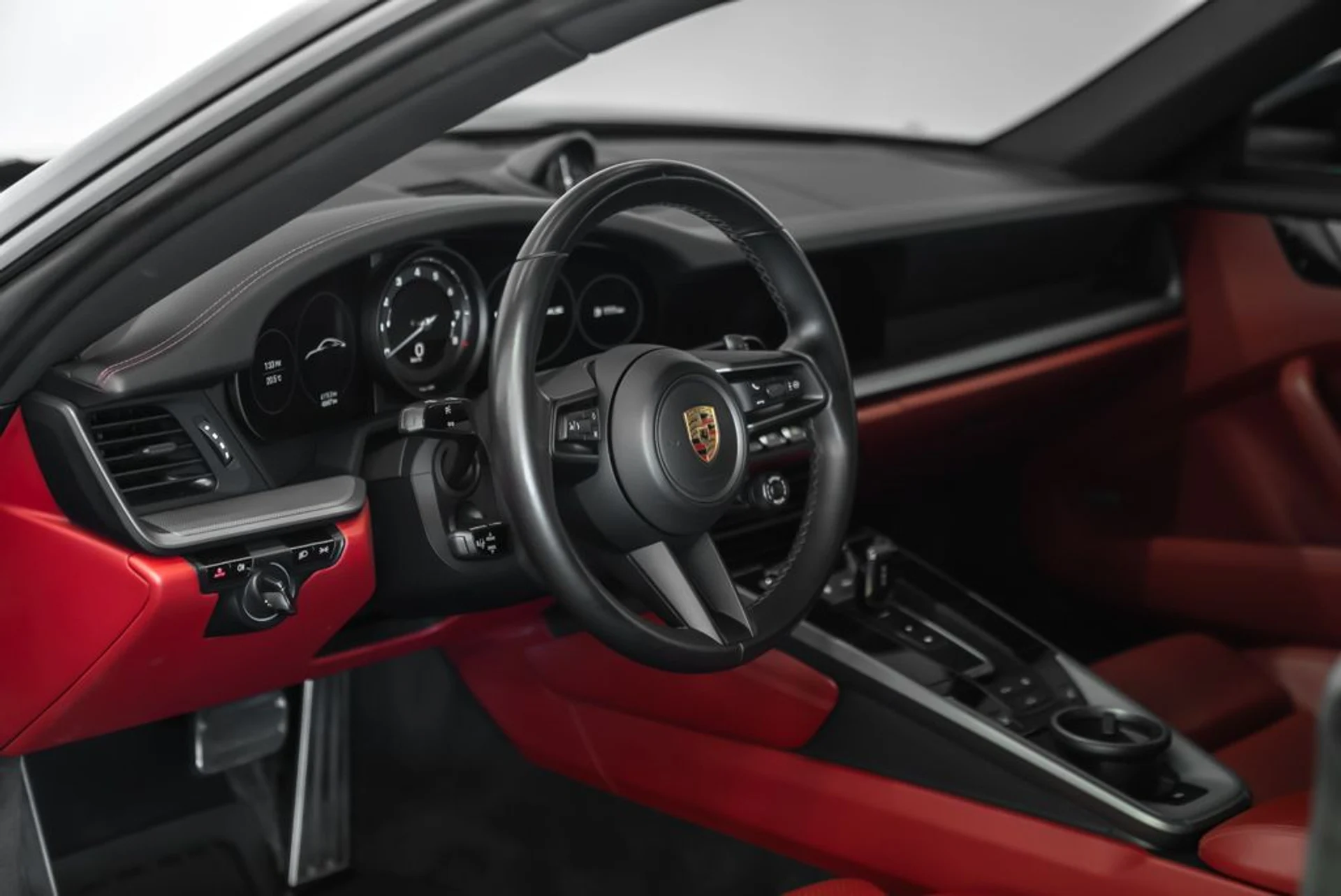 mph012_383149057_porsche_911_2020_jpg_v_1781715934_38f4a05498