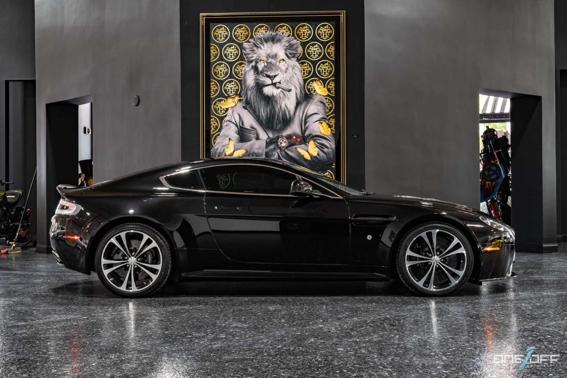 mph012_3833316718_Used_2011_Aston_Martin_V12_Vantage_Carbon_Black_6_Speed_in_Immaculate_Condition_1756349737_73e0d783bc