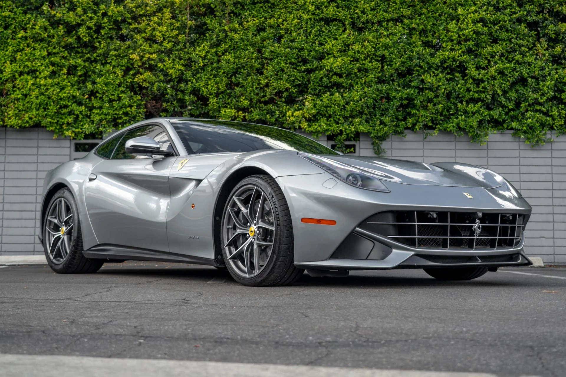 mph012_3834077922_Used_2016_Ferrari_F12berlinetta_1760560536_399bc2434d