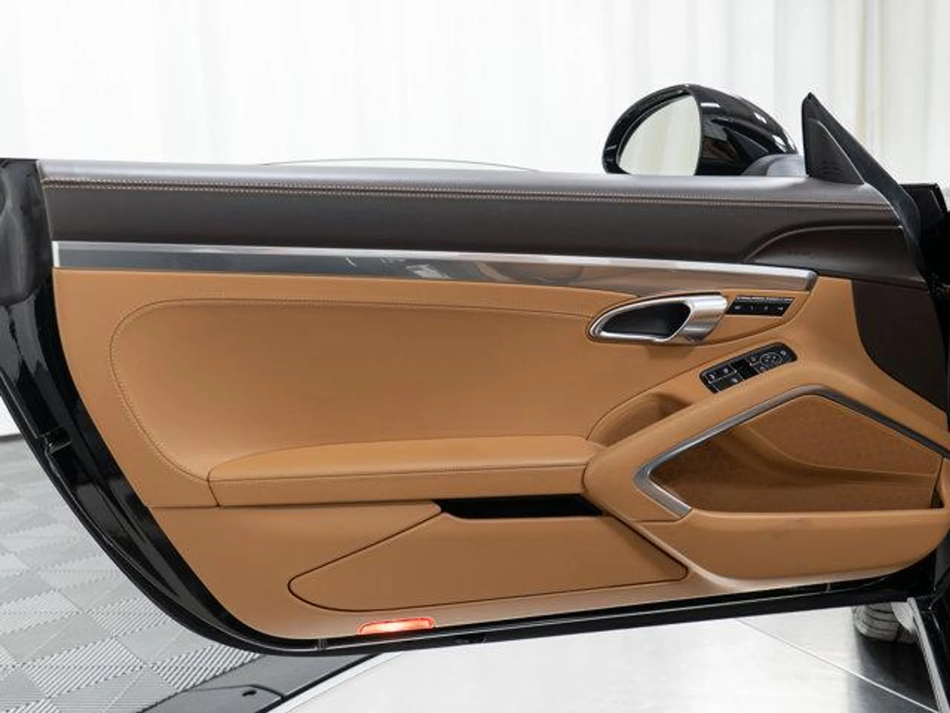 mph012_3838885883_lq_EU_3_L306n_Gi2_Tm_PE_51u_VSO_Zs_fc148fc29e