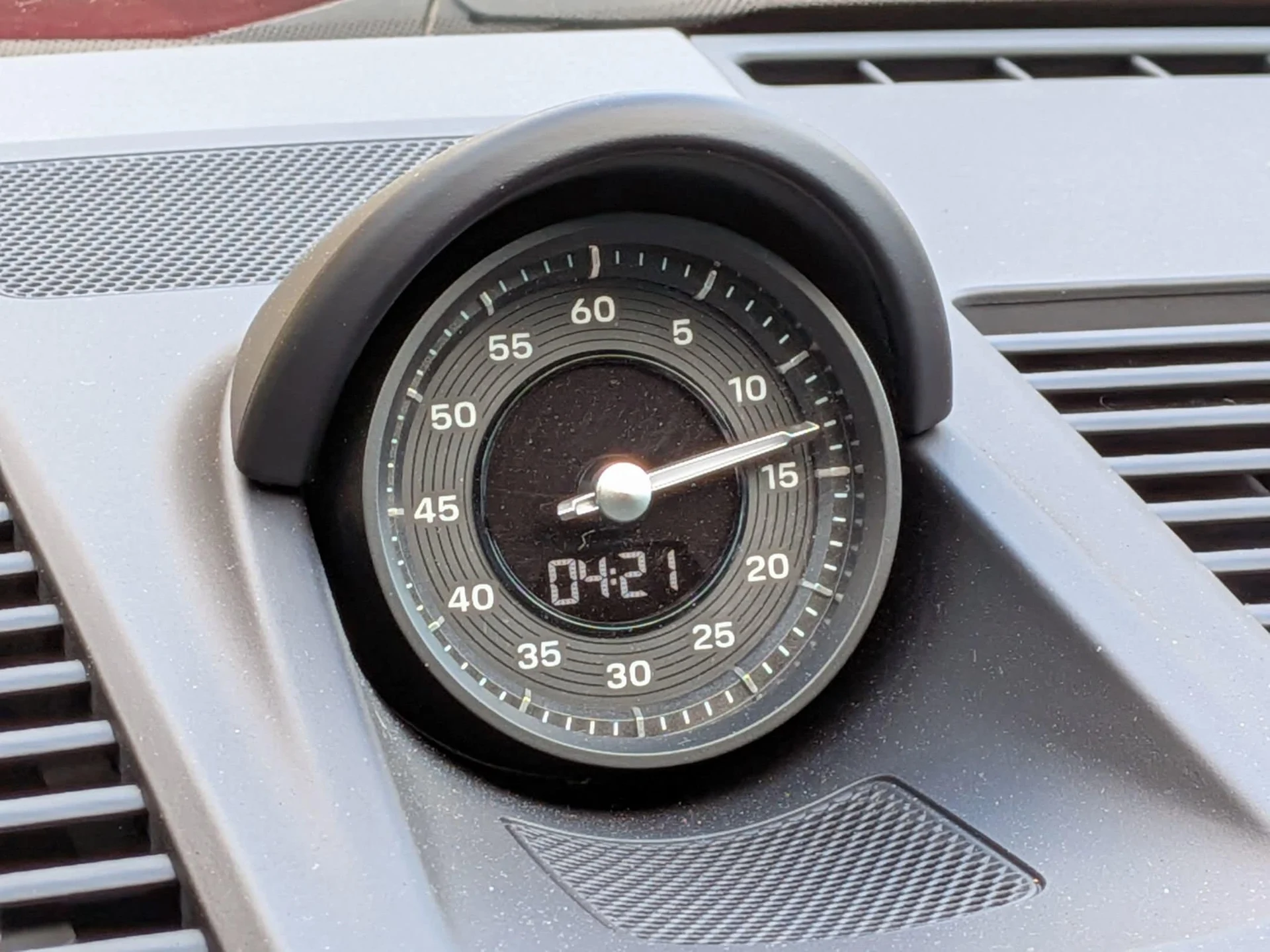 mph012_384280603_7667bc675b704000648f35eaeb88b9dax_275660f612