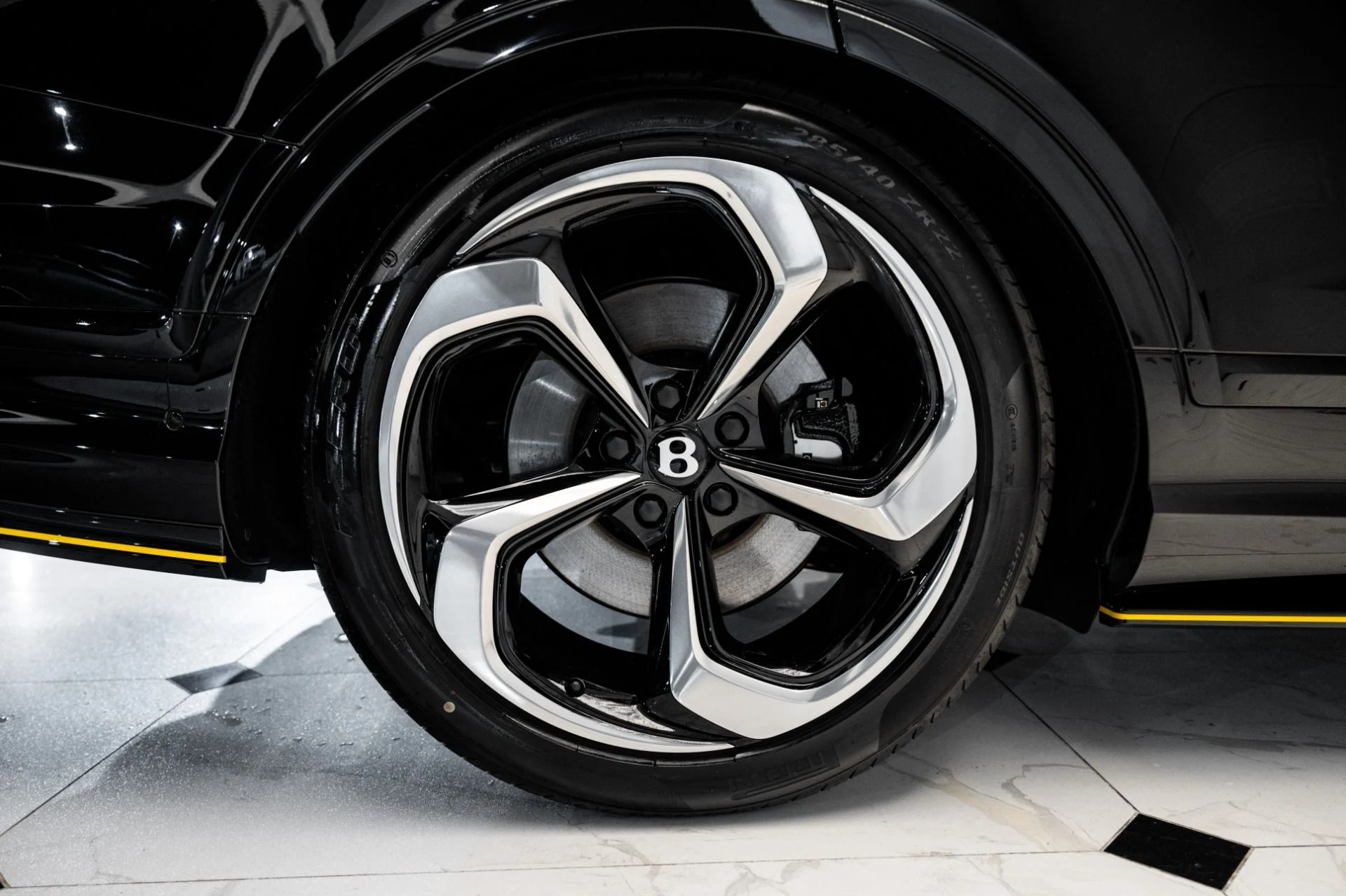mph012_384306771_Used_2024_Bentley_Bentayga_S_V8_1734149546_8687ac7cc2