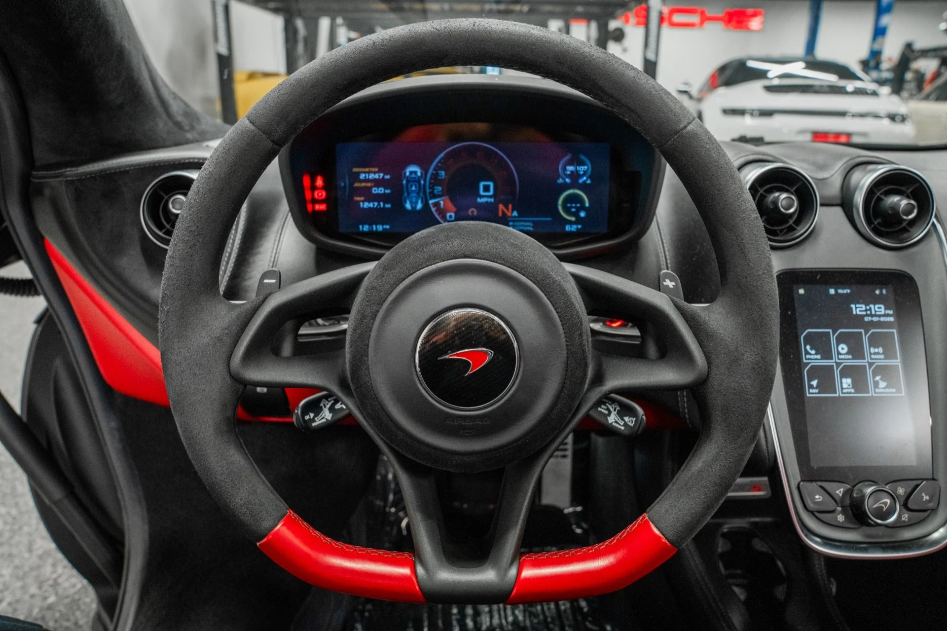 mph012_385088793_Used_2018_Mc_Laren_570_S_Spider_Full_Matte_Paint_Protection_Film_Alcantara_Interior_1767890092_0460fa3010