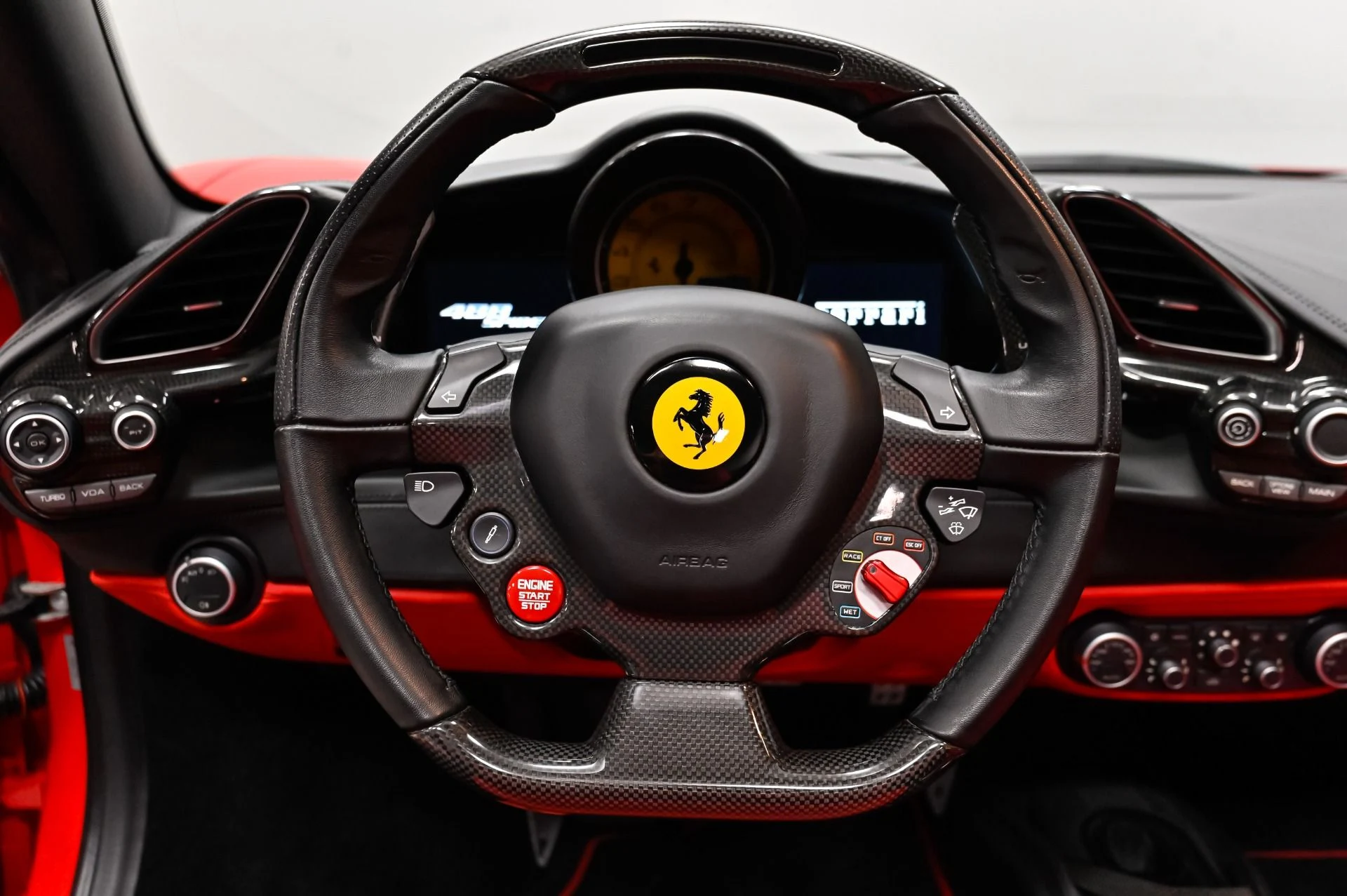 mph012_3856684285_Used_2018_Ferrari_488_Spider_1790629138_75fb200f68
