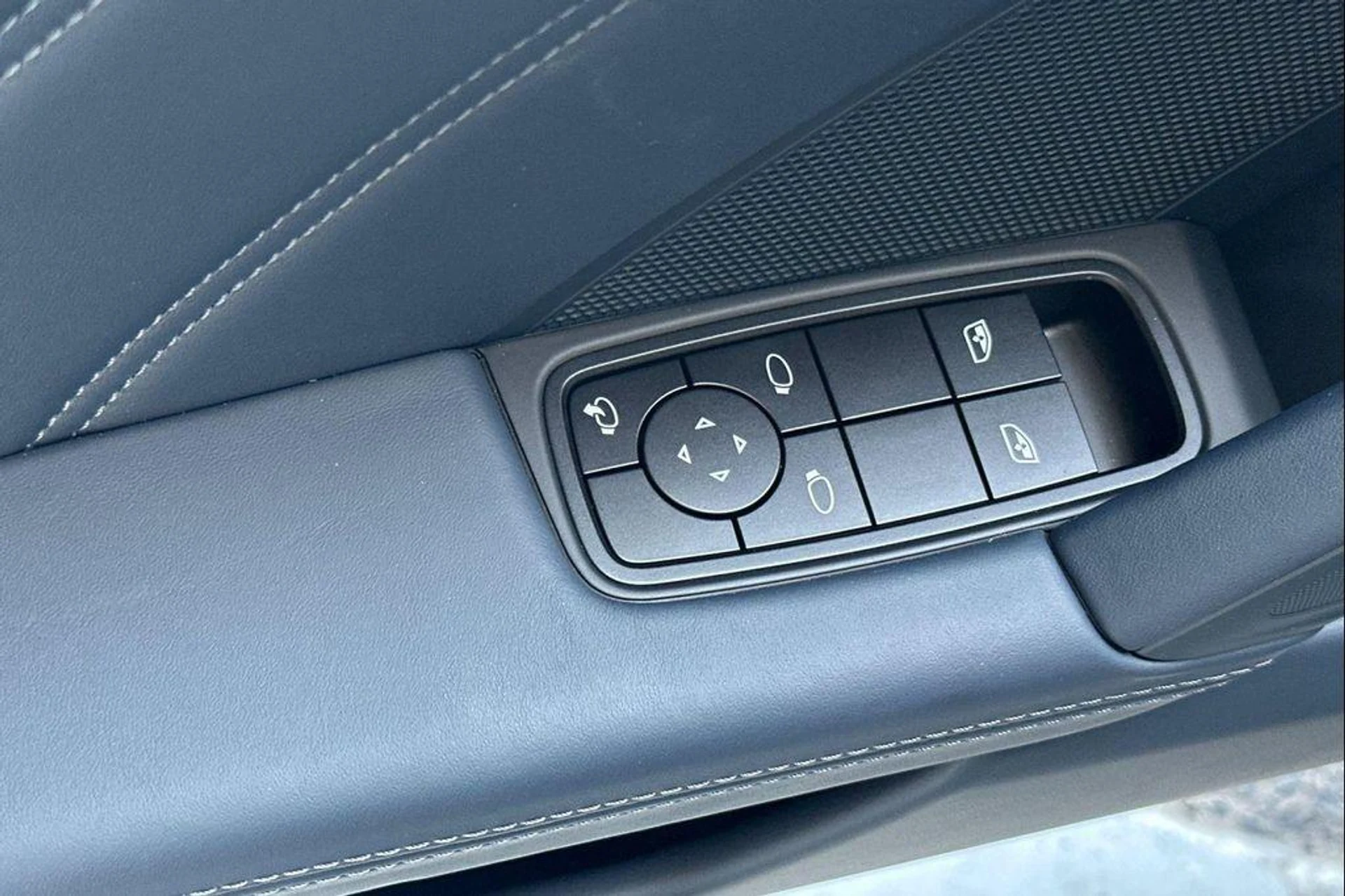 mph012_3860644134_Qu_B3c_Zy1_q8rvwkq3e_R_Wkp_NQ_1_Q_715f42c10a