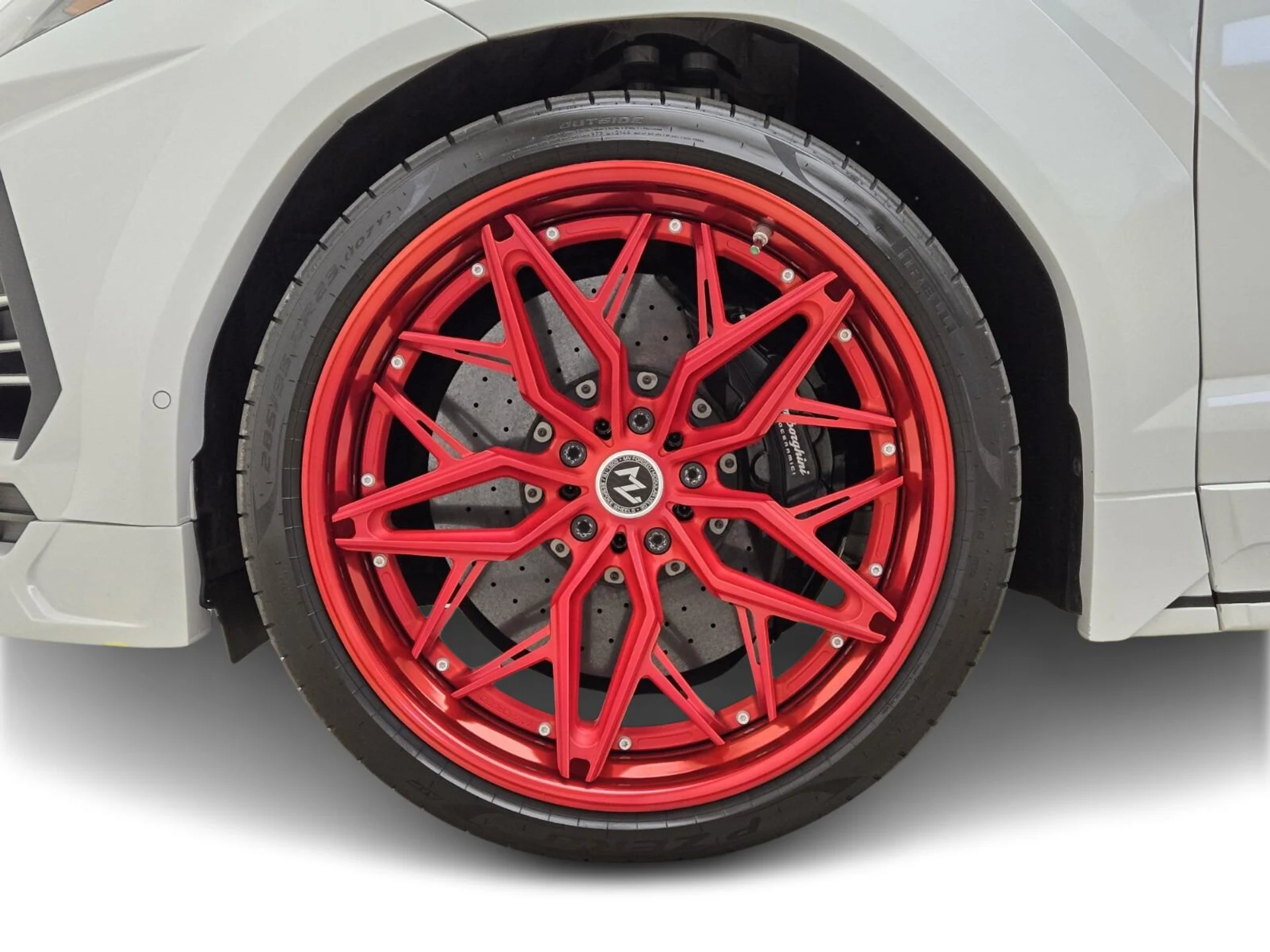 mph012_3860749004_Used_2020_Lamborghini_Urus_1753165143_fe1a1717f3