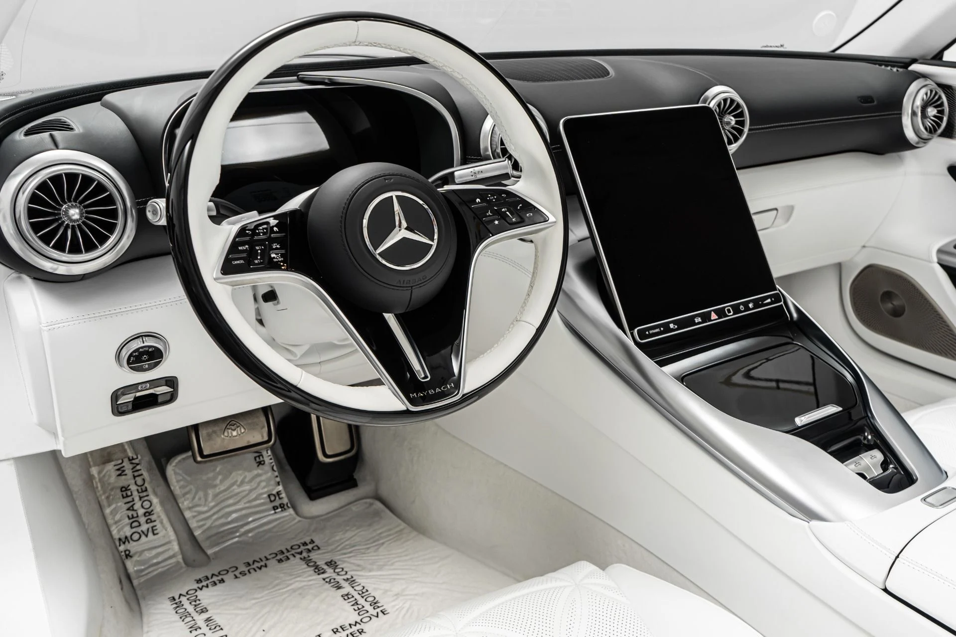 mph012_3861001327_Used_2026_Mercedes_Benz_Maybach_SL_680_Delivery_Miles_Factory_Matte_Paint_1779918409_e070208a89