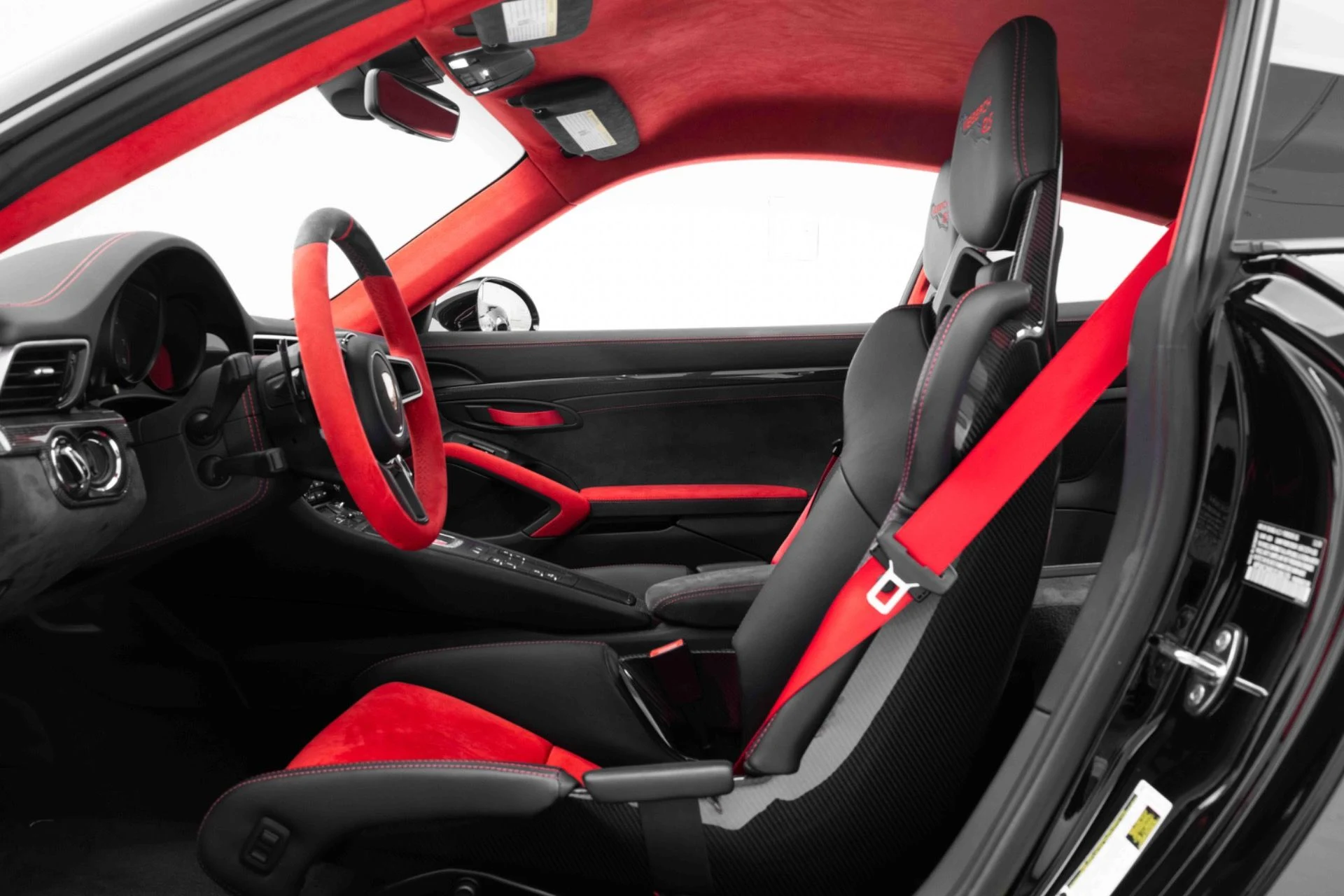 mph012_3861081612_Used_2018_Porsche_911_GT_2_RS_1774025653_ea98a466a3