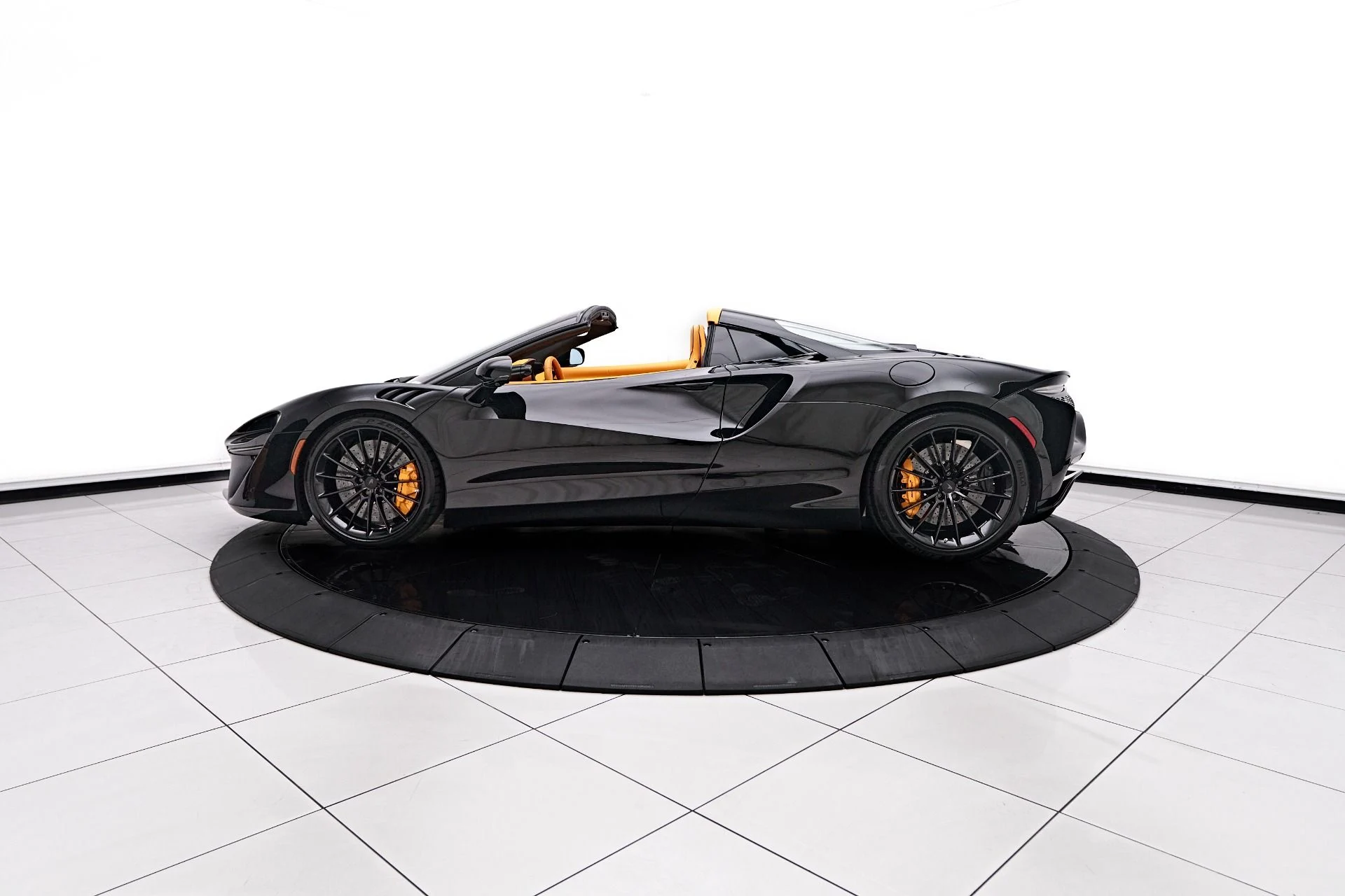 mph012_386326204_Used_2025_Mc_Laren_Artura_Tech_Lux_1755534985_727e61f501