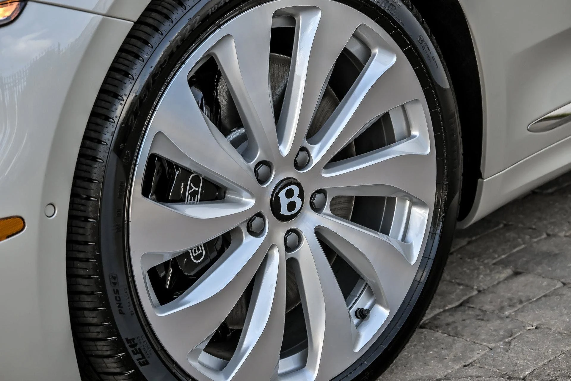 mph012_3864801605_c3a911333728de78e55f036f1851762fx_9d9b30d47a