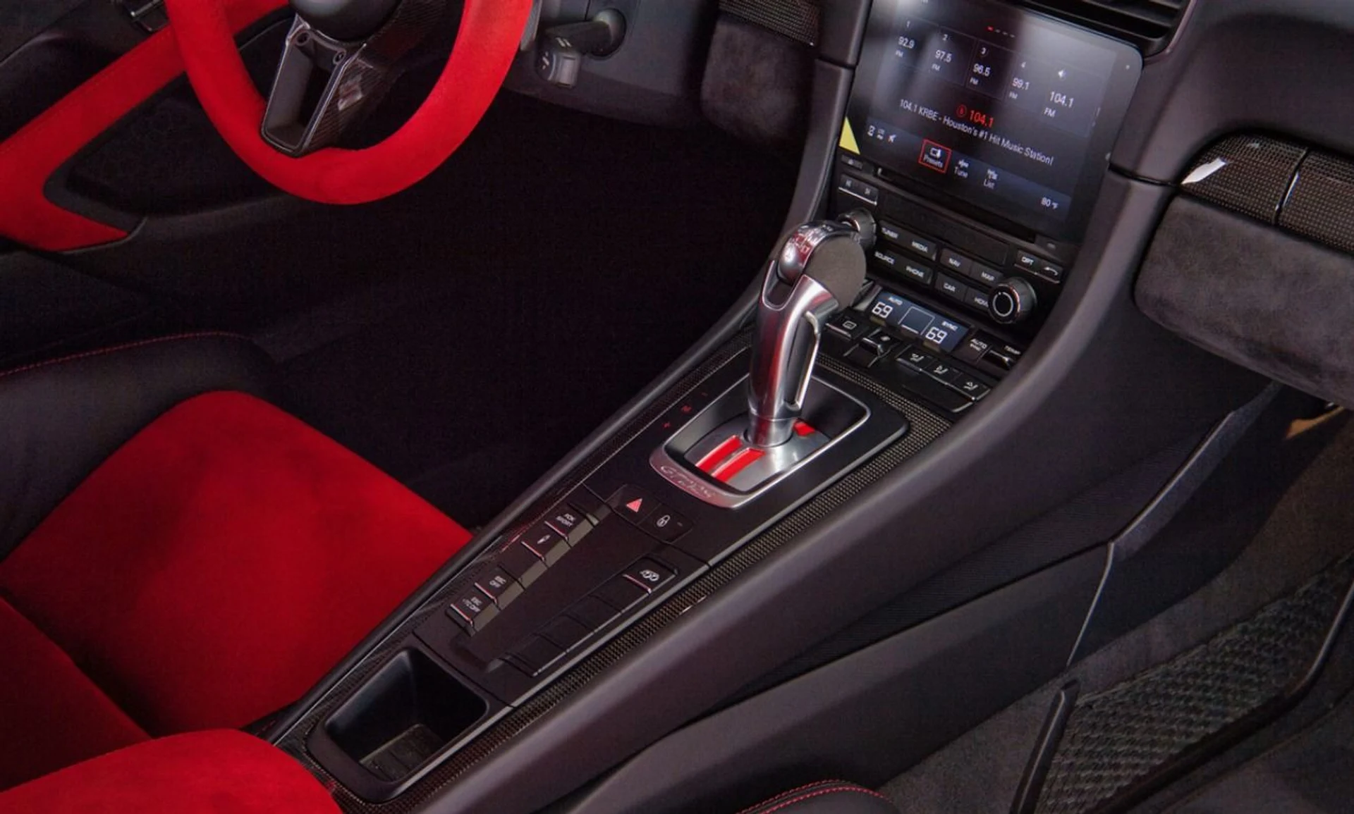 mph012_3871157554_Used_2018_Porsche_911_GT_2_RS_1770848857_bfb53efbc1