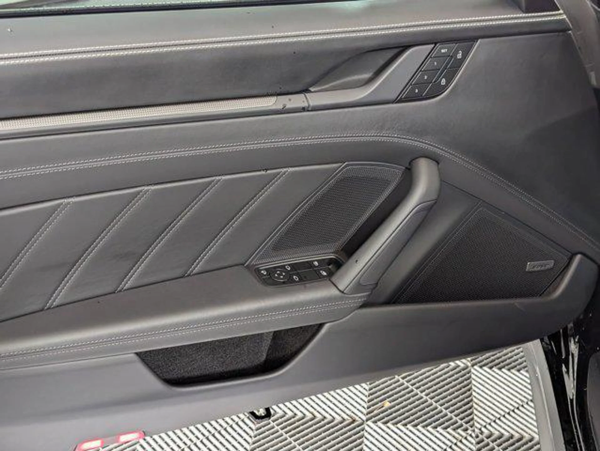 mph012_3879828017_p_Pv7_ZF_6c_K2y_OJ_Zw_Hvk_Ci_D_23vic_7bb28d5b9c