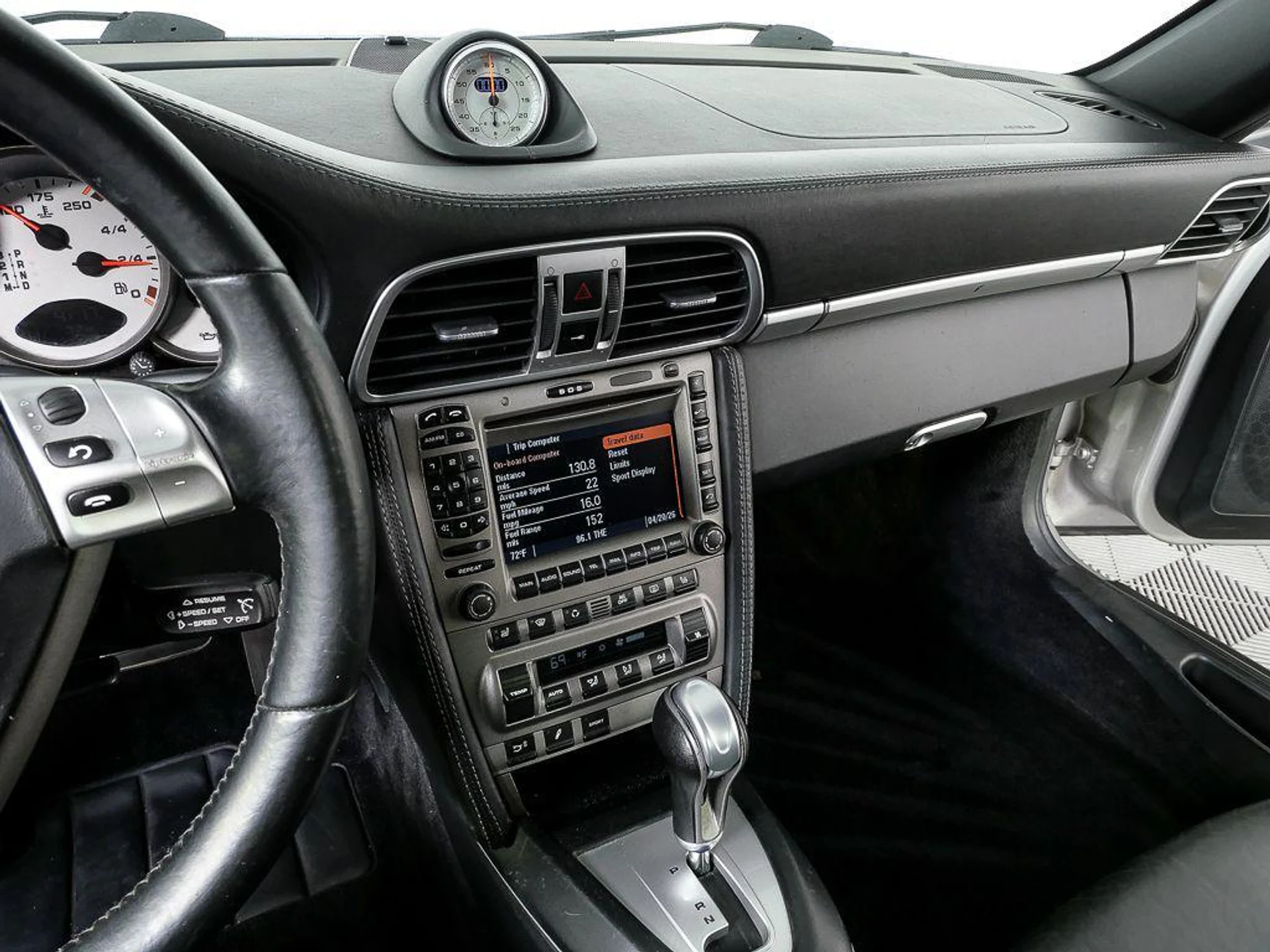 mph012_3891453127_c_ER_Aq_Dt_Qqk_Gd_O8sgkw35xiz_Od_Tg_f622bf96a1