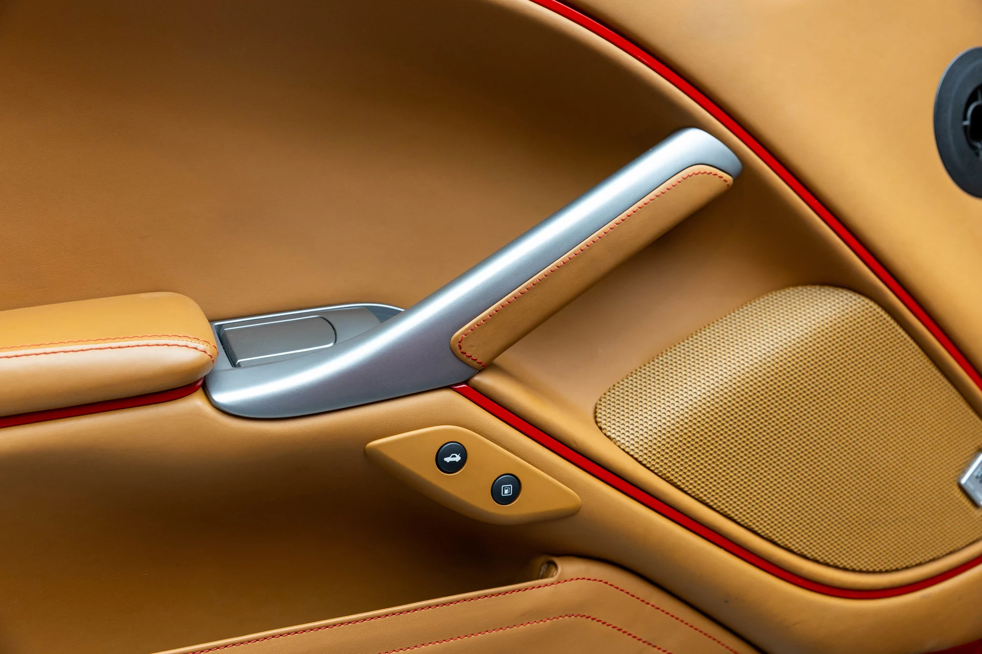 mph012_3891981168_03eab6fb496a46aba0d69ee0df35eeff_785426b0d2