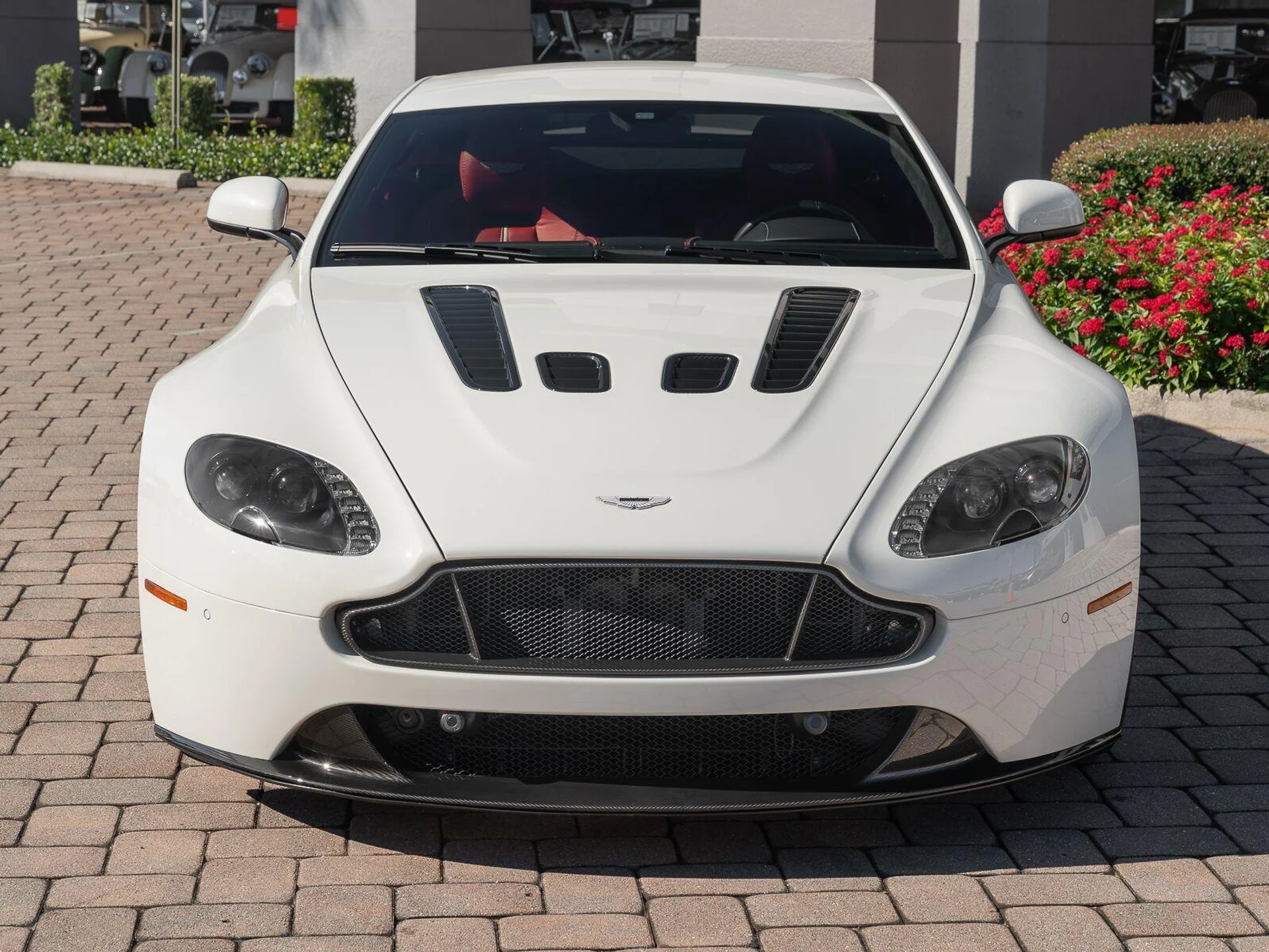 mph012_3900705060_Used_2017_Aston_Martin_Vantage_S_1792786088_468b629099