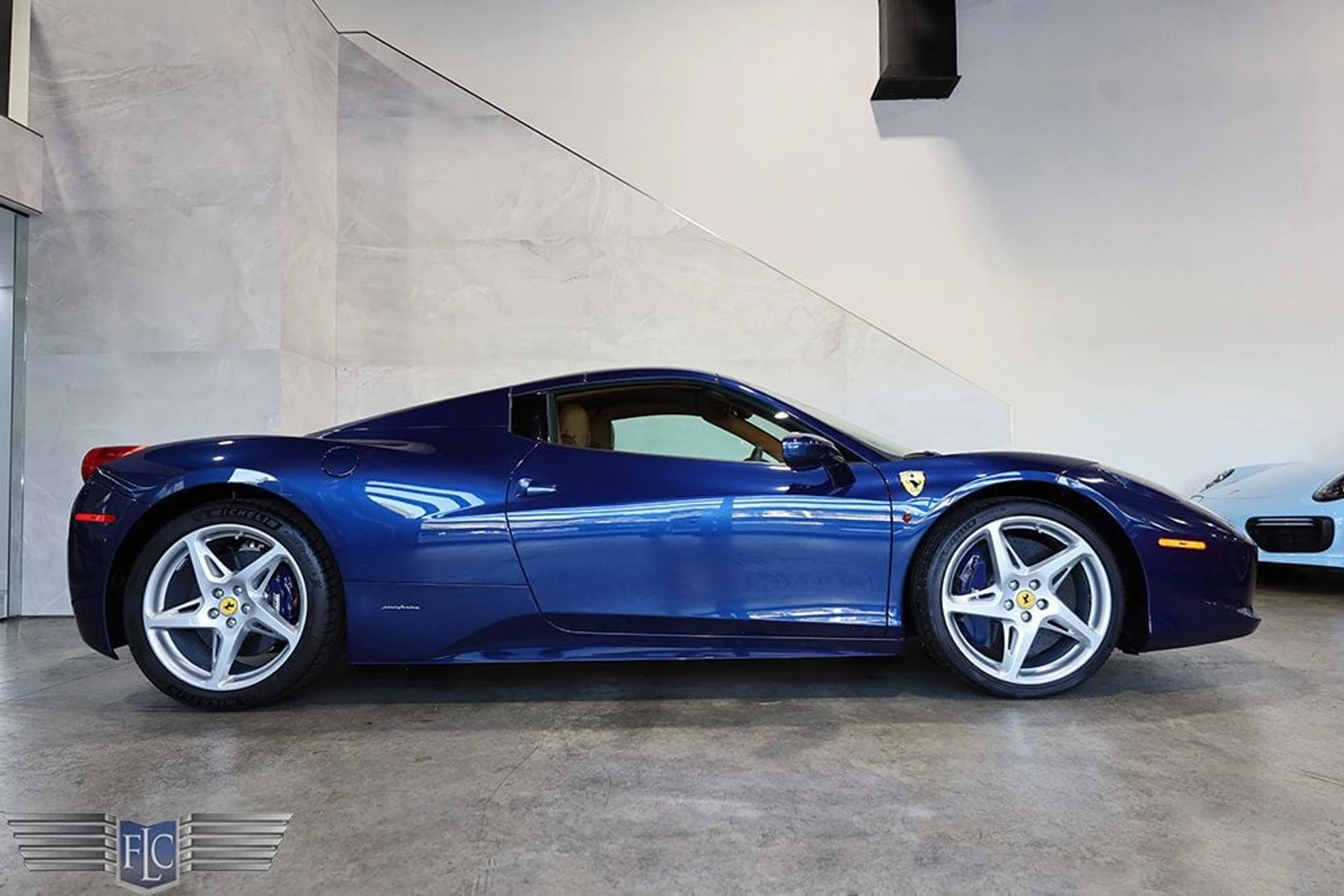 mph012_3901304372_used_2015_ferrari_458_spider_f1convertible_9689_22991784_13_1024_3d261b7262